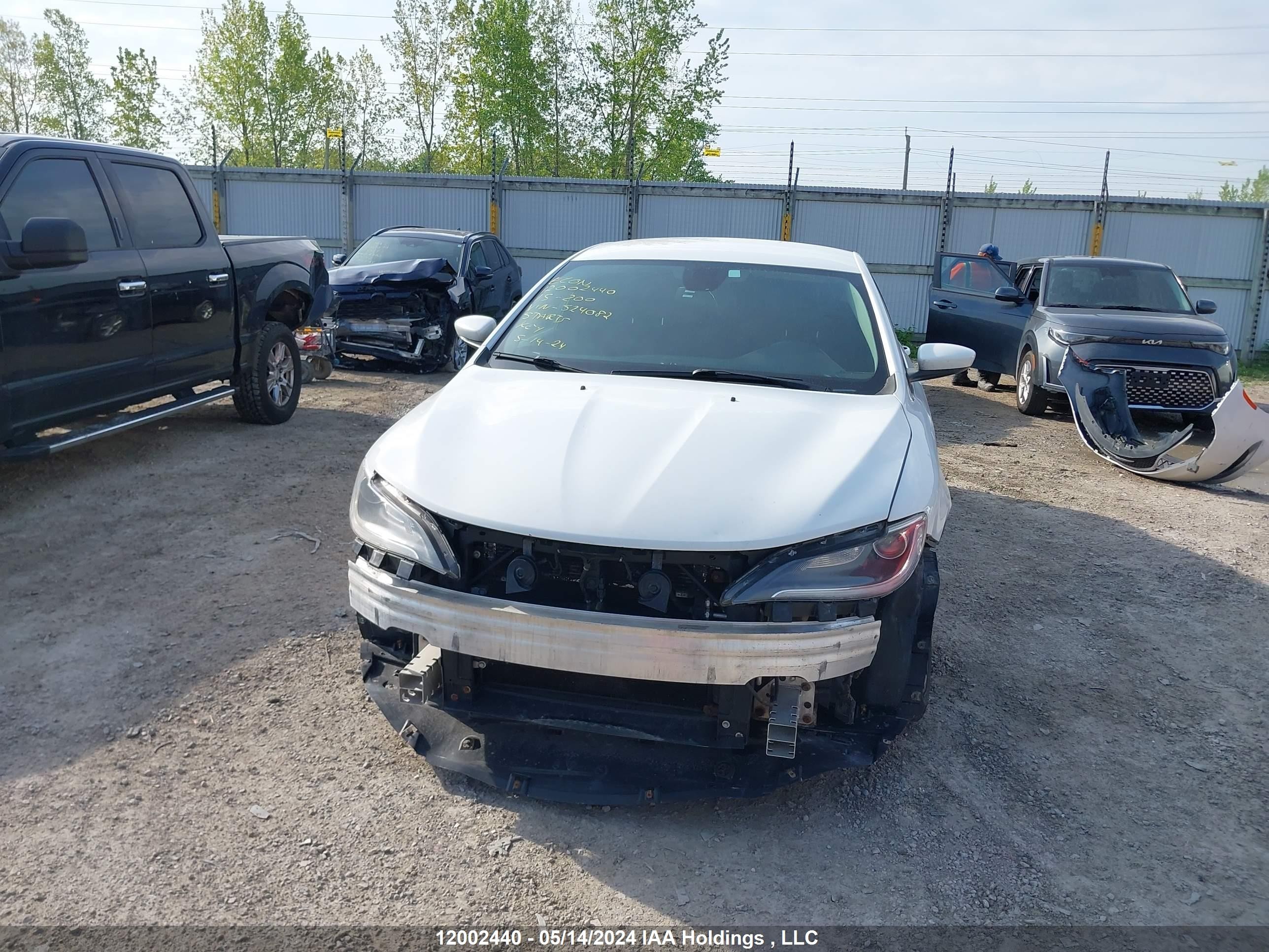 Photo 5 VIN: 1C3CCCAG3FN524082 - CHRYSLER 200 