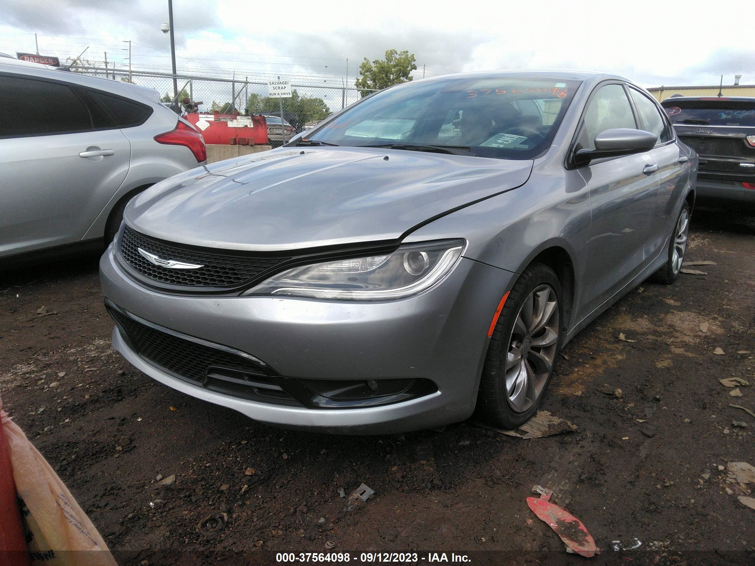 Photo 1 VIN: 1C3CCCBB1FN669883 - CHRYSLER 200 