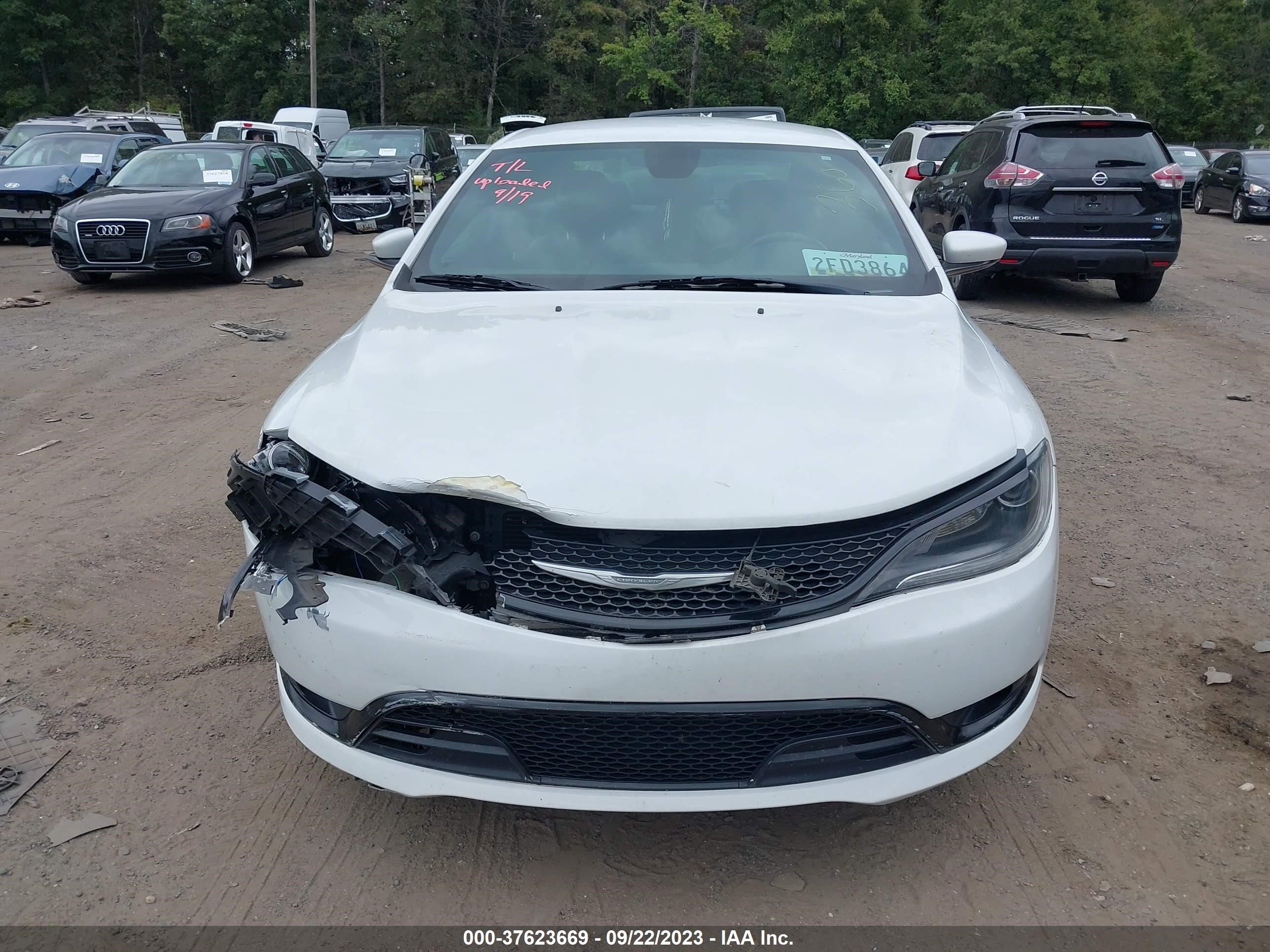 Photo 11 VIN: 1C3CCCBB3FN658951 - CHRYSLER 200 