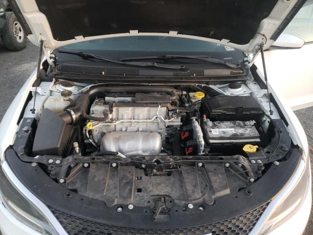 Photo 6 VIN: 1C3CCCBB3GN125774 - CHRYSLER 200 