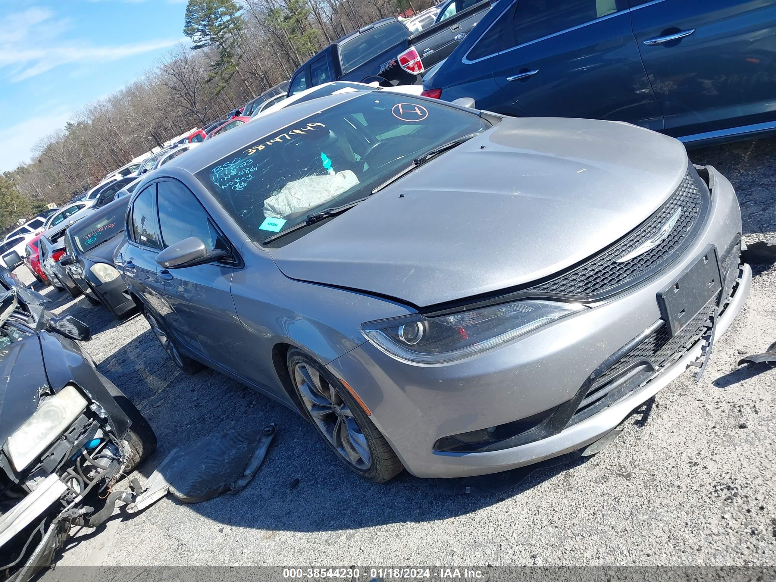 Photo 1 VIN: 1C3CCCBB4FN724861 - CHRYSLER 200 