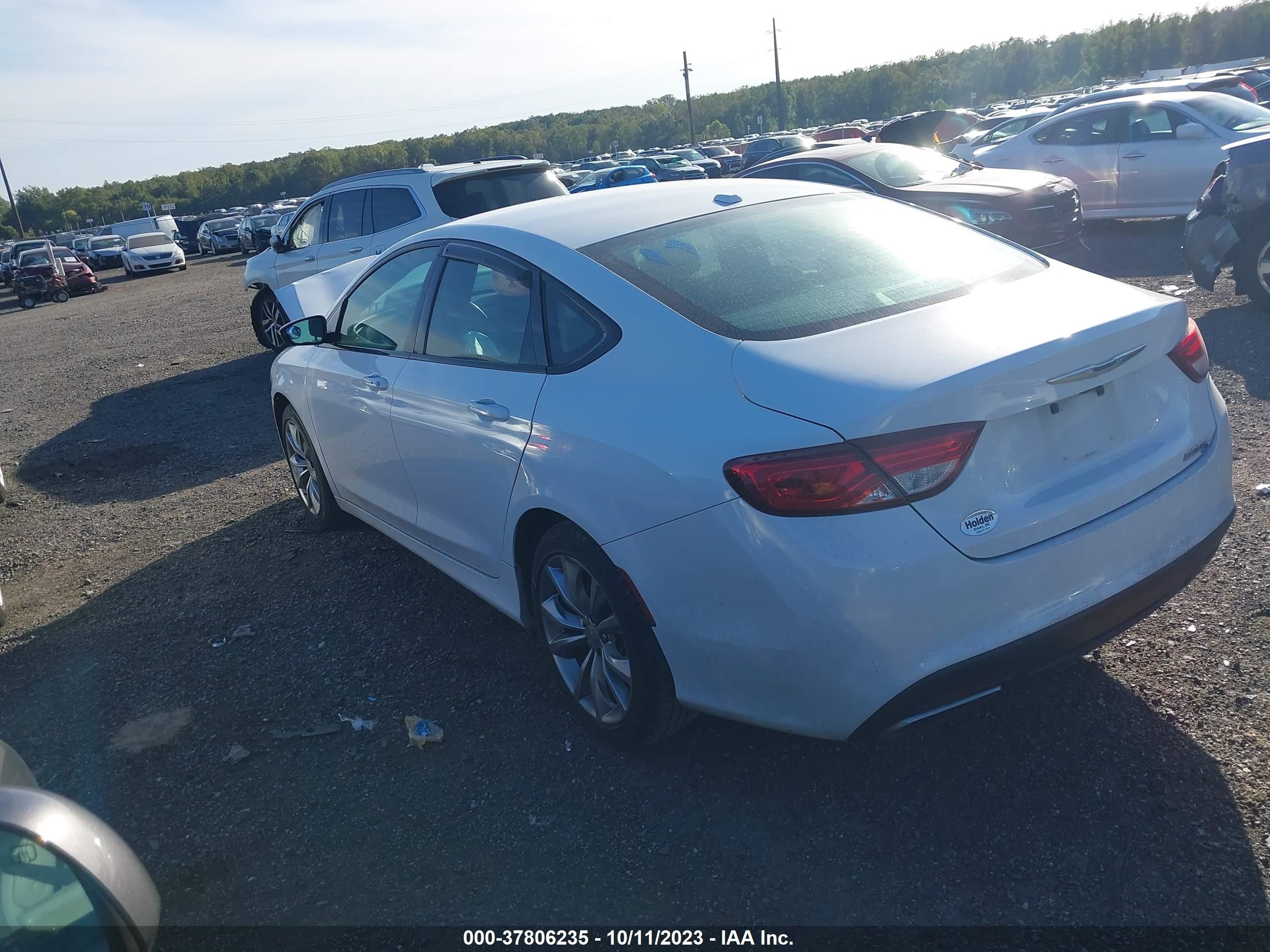 Photo 2 VIN: 1C3CCCBB4GN129929 - CHRYSLER 200 