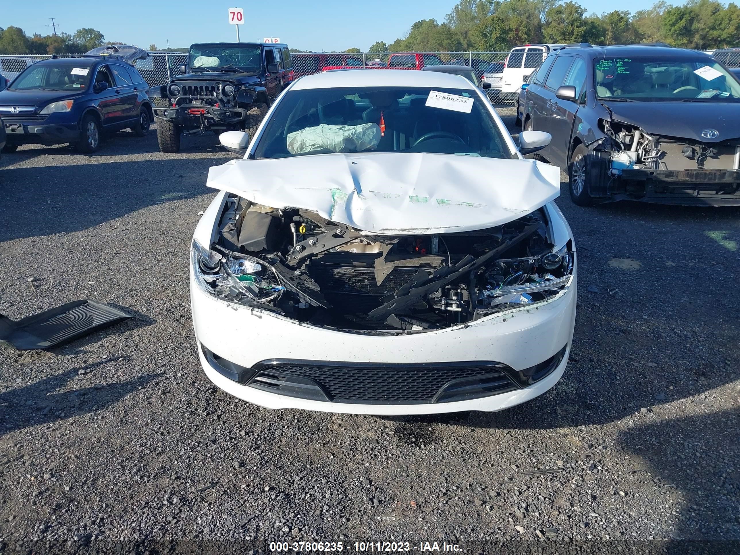 Photo 5 VIN: 1C3CCCBB4GN129929 - CHRYSLER 200 