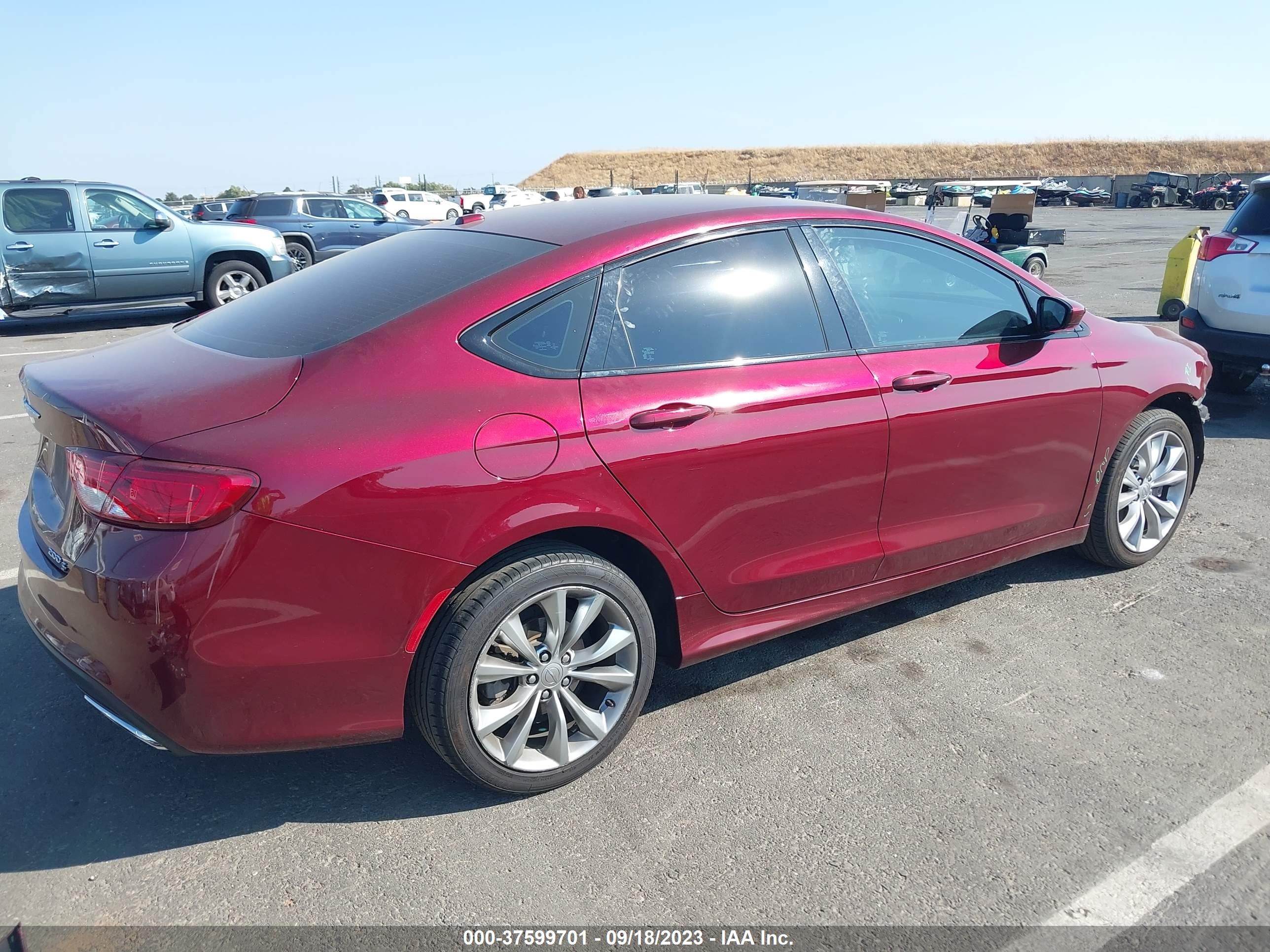 Photo 3 VIN: 1C3CCCBB4GN151428 - CHRYSLER 200 