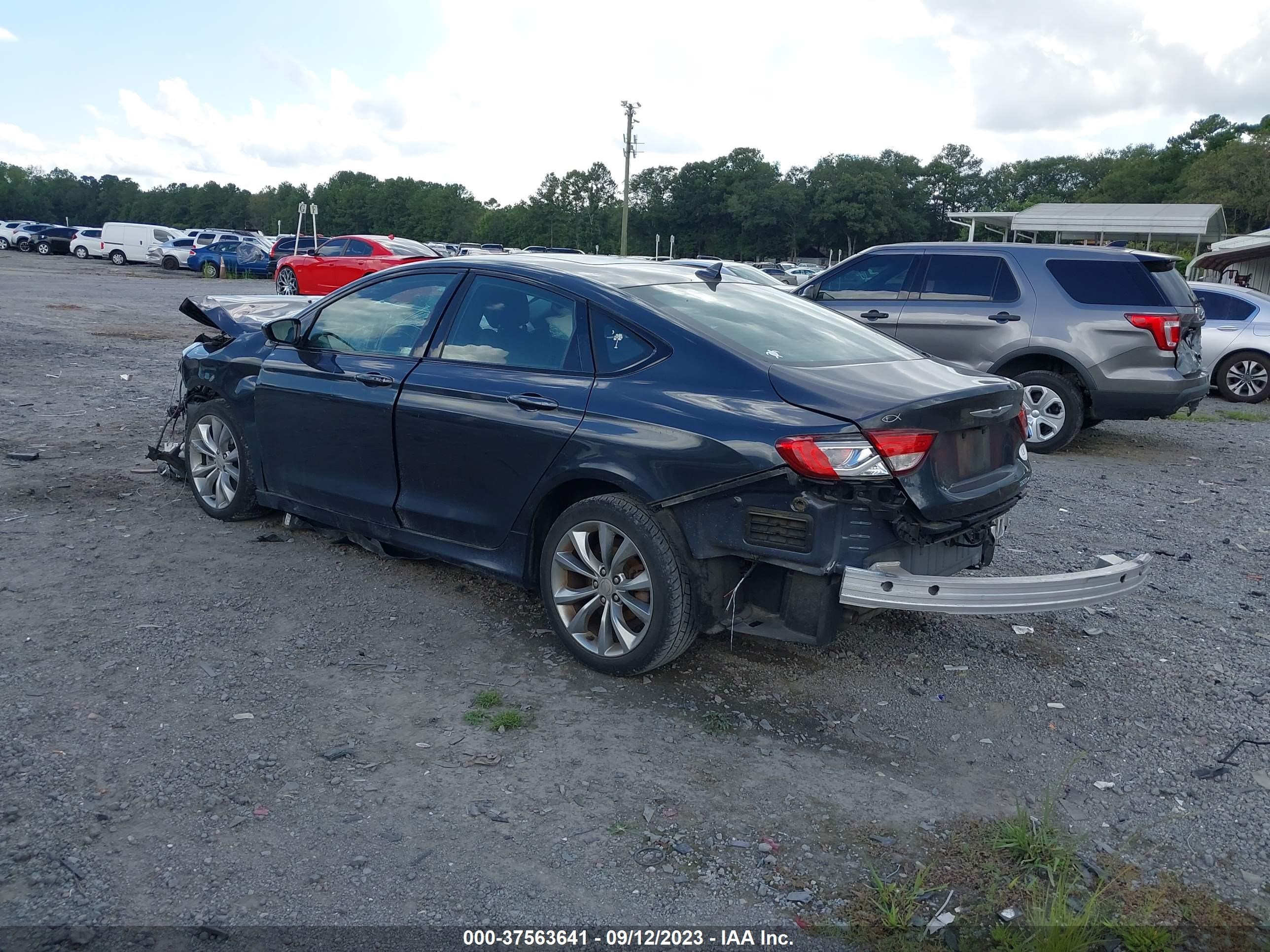 Photo 2 VIN: 1C3CCCBB6GN172927 - CHRYSLER 200 