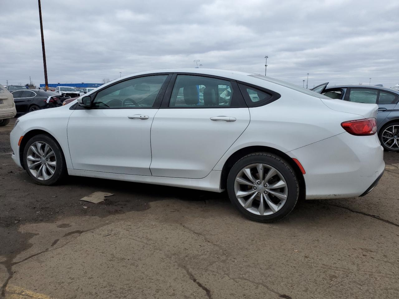 Photo 1 VIN: 1C3CCCBBXFN727165 - CHRYSLER 200 