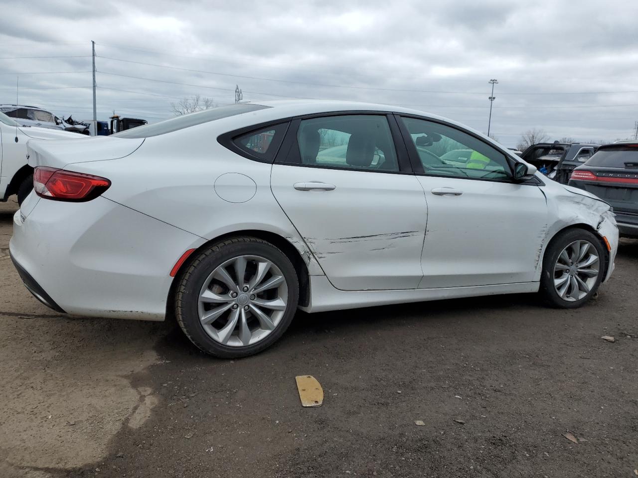 Photo 2 VIN: 1C3CCCBBXFN727165 - CHRYSLER 200 