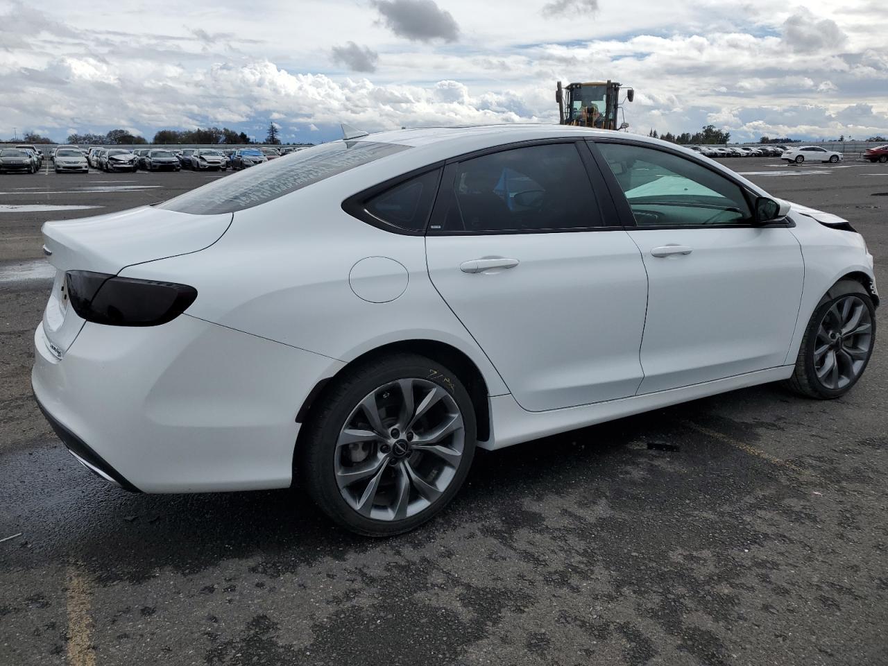 Photo 2 VIN: 1C3CCCBG1FN531482 - CHRYSLER 200 