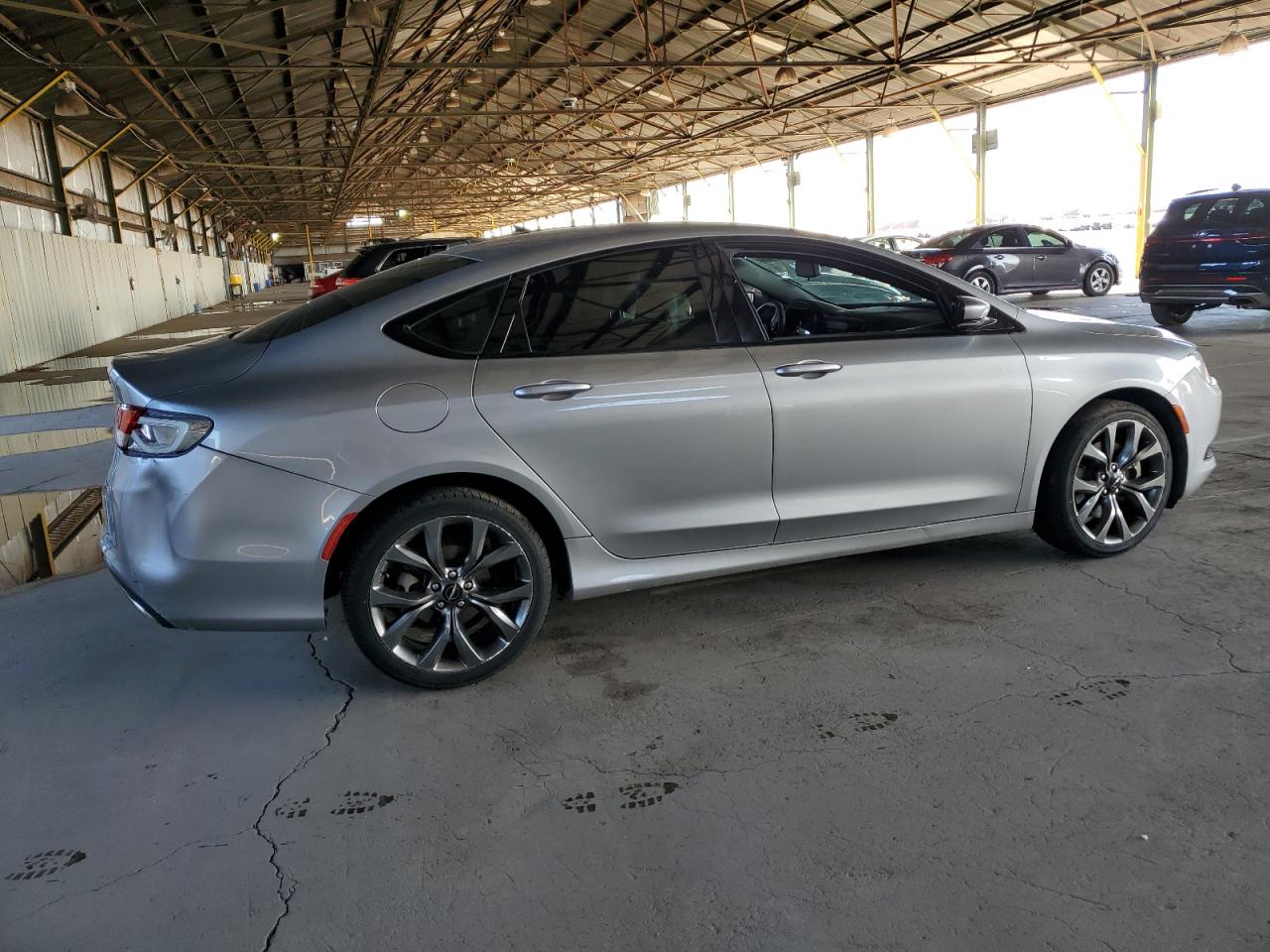 Photo 2 VIN: 1C3CCCBG2FN532771 - CHRYSLER 200 