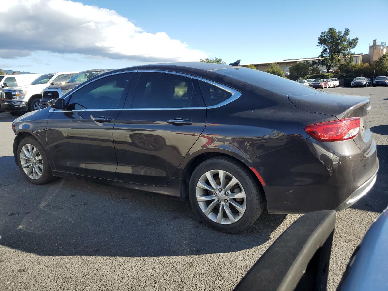 Photo 1 VIN: 1C3CCCCB0FN528818 - CHRYSLER 200 