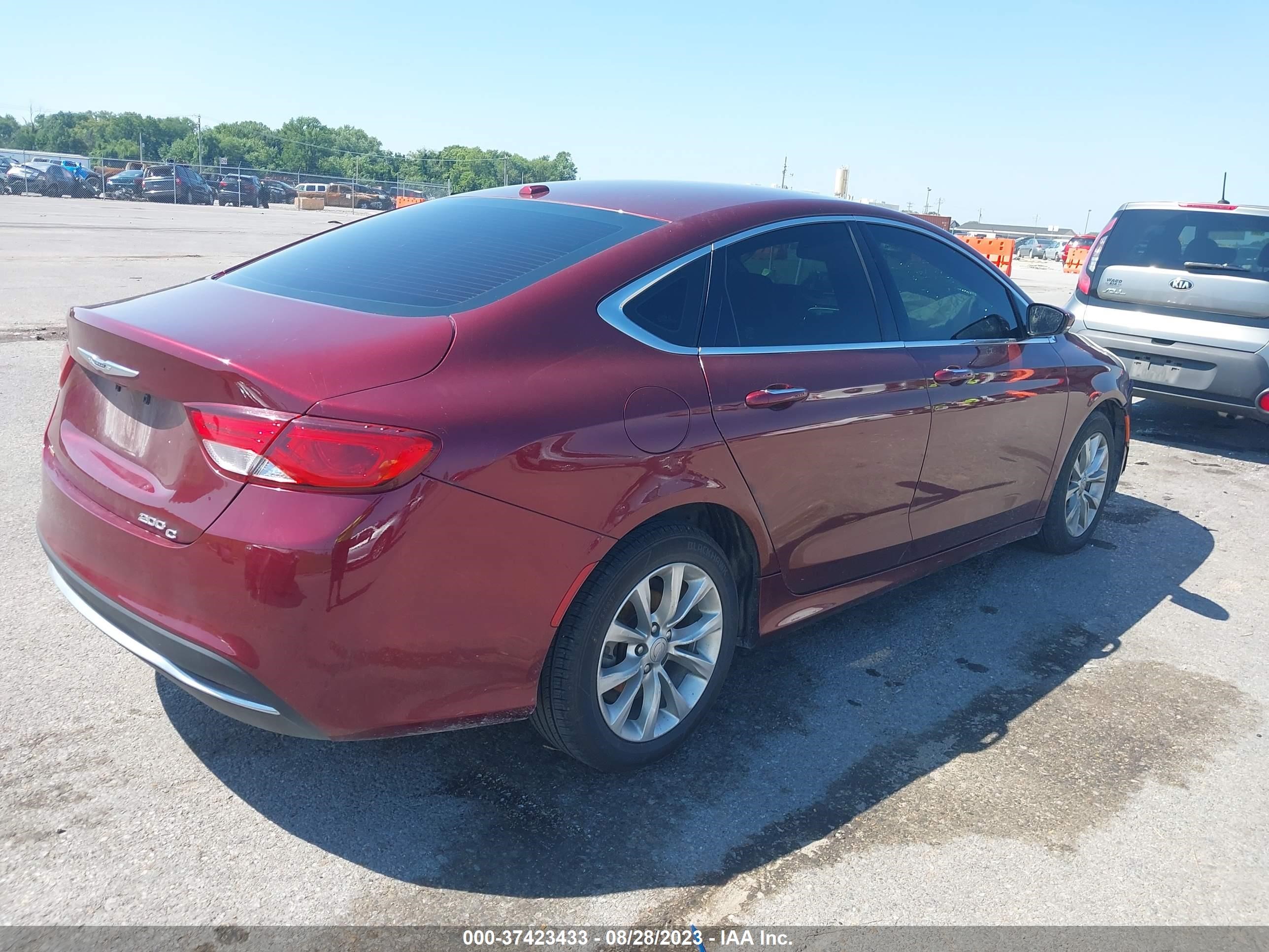 Photo 3 VIN: 1C3CCCCB4FN575799 - CHRYSLER 200 