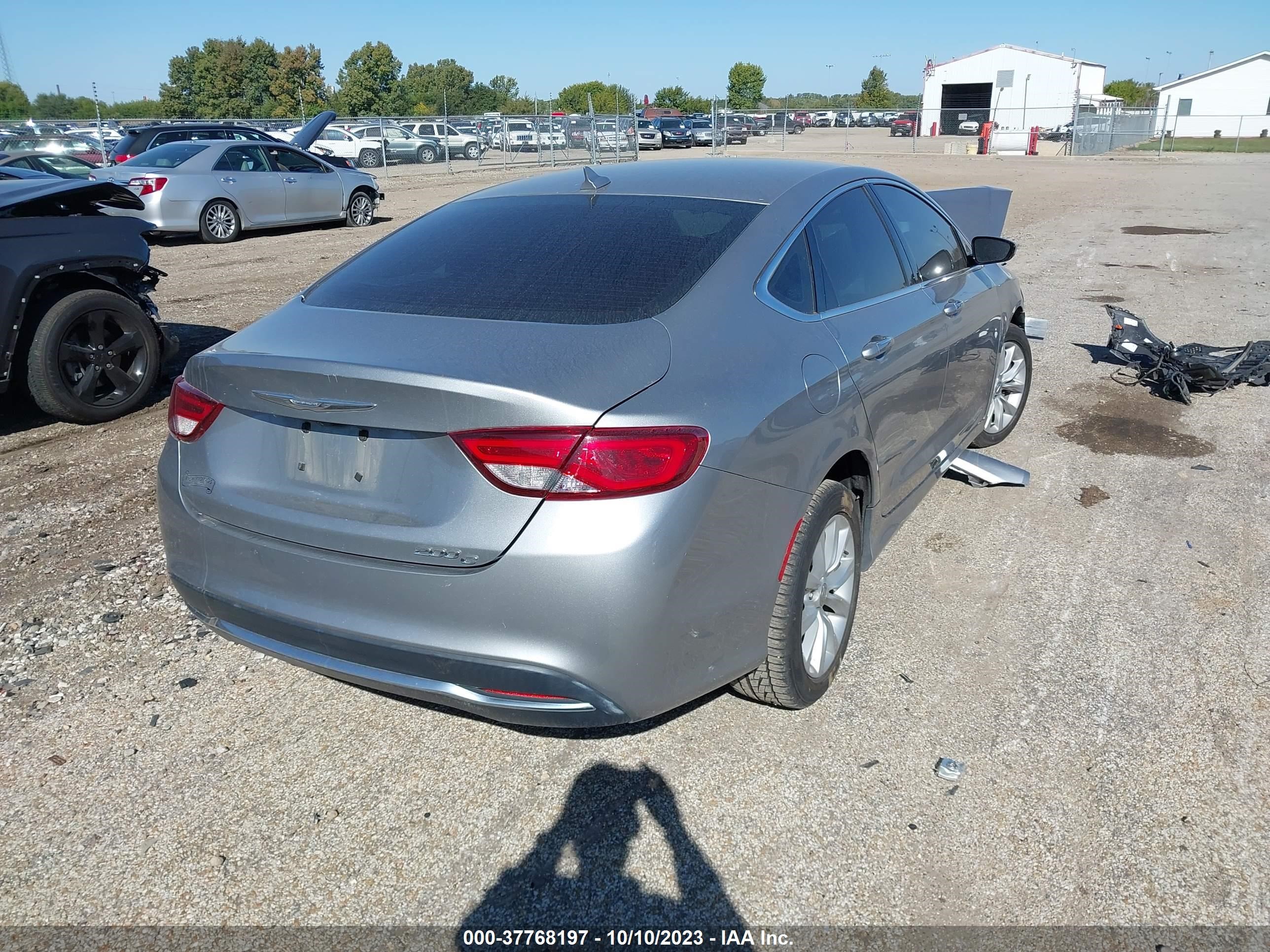 Photo 3 VIN: 1C3CCCCB7GN173681 - CHRYSLER 200 