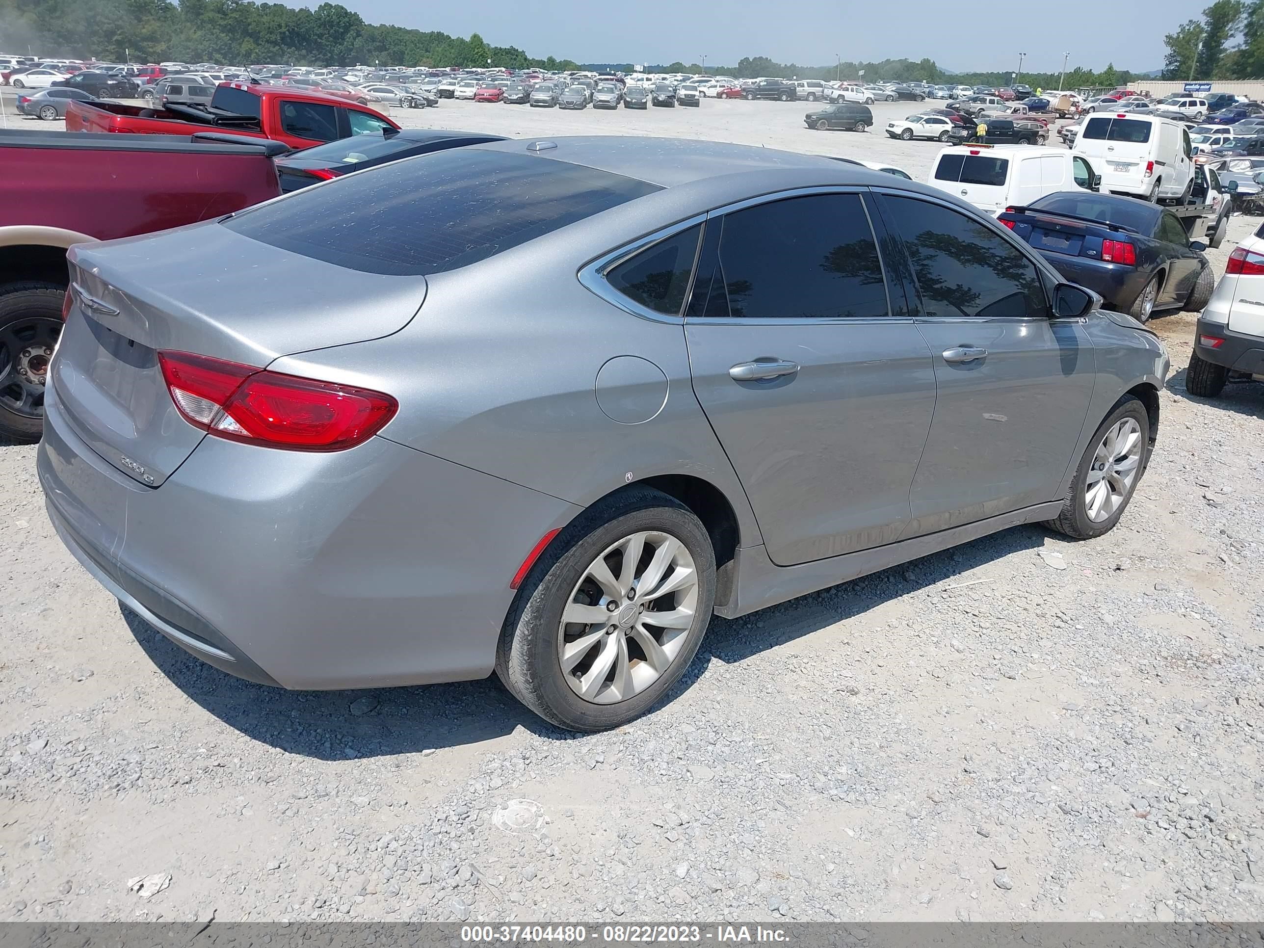 Photo 3 VIN: 1C3CCCCB8FN720441 - CHRYSLER 200 