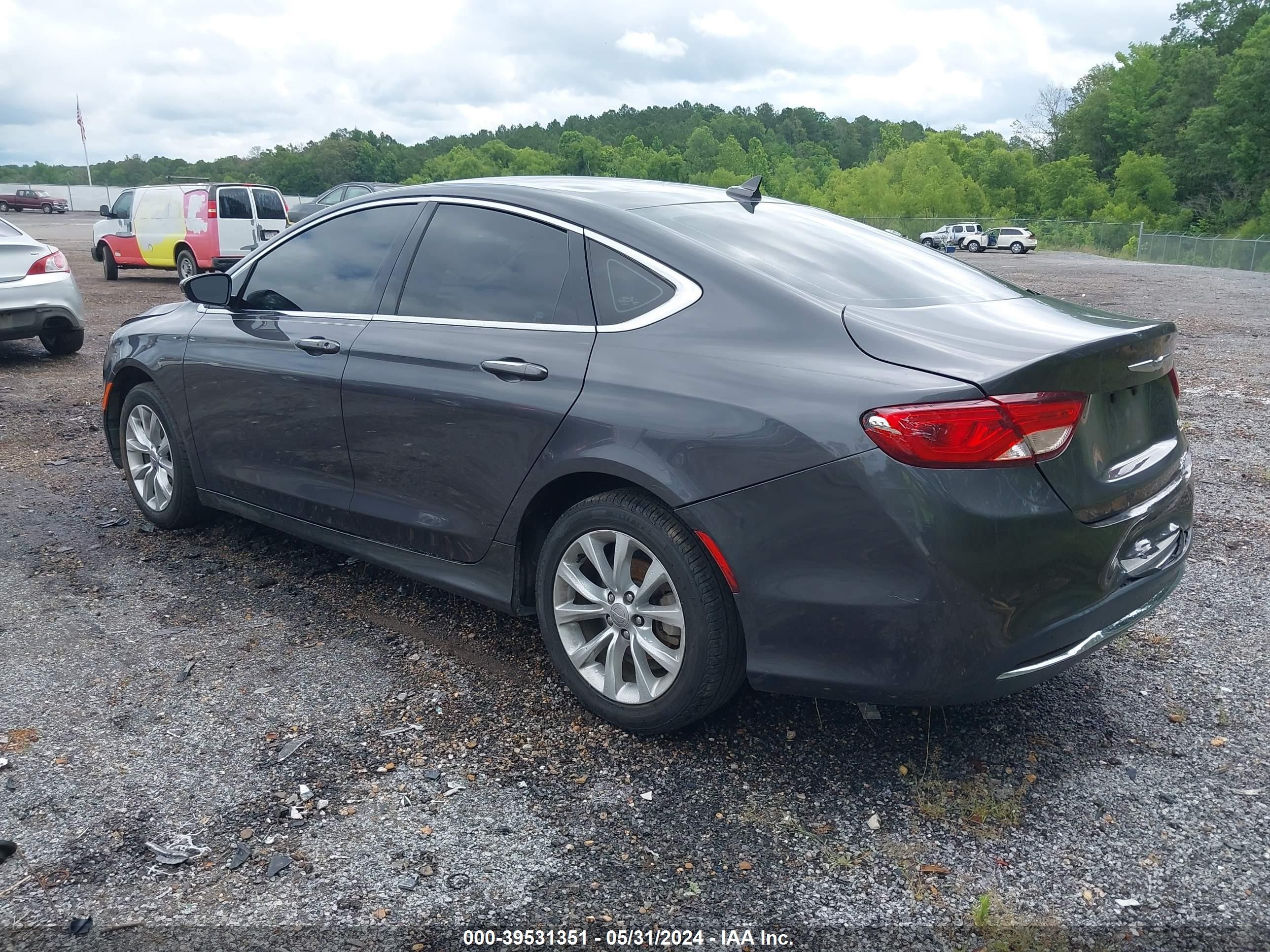 Photo 2 VIN: 1C3CCCCB8GN100738 - CHRYSLER 200 