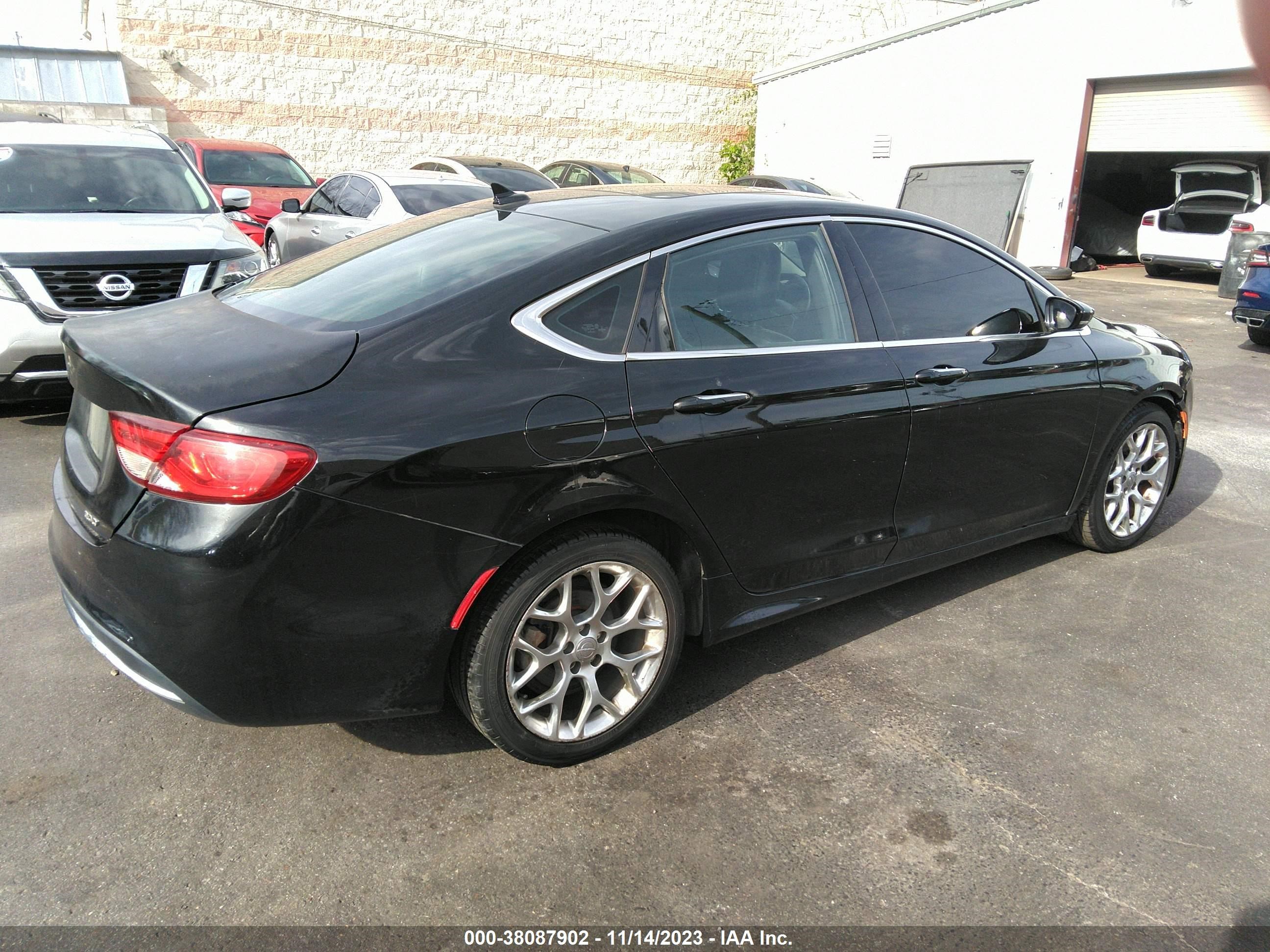 Photo 3 VIN: 1C3CCCCG0FN731235 - CHRYSLER 200 