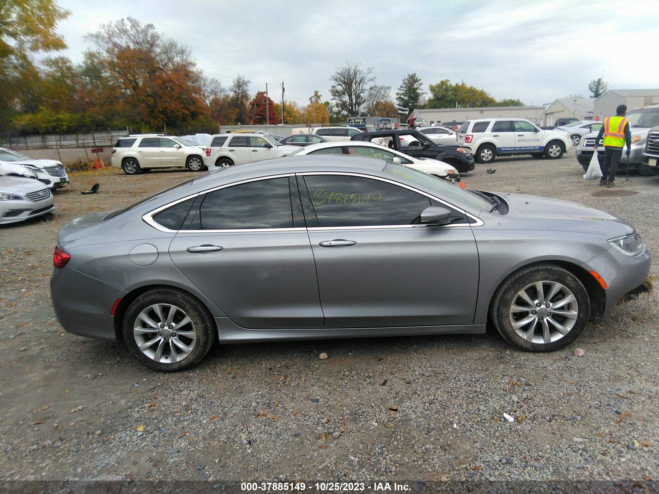 Photo 12 VIN: 1C3CCCCG7FN510232 - CHRYSLER 200 