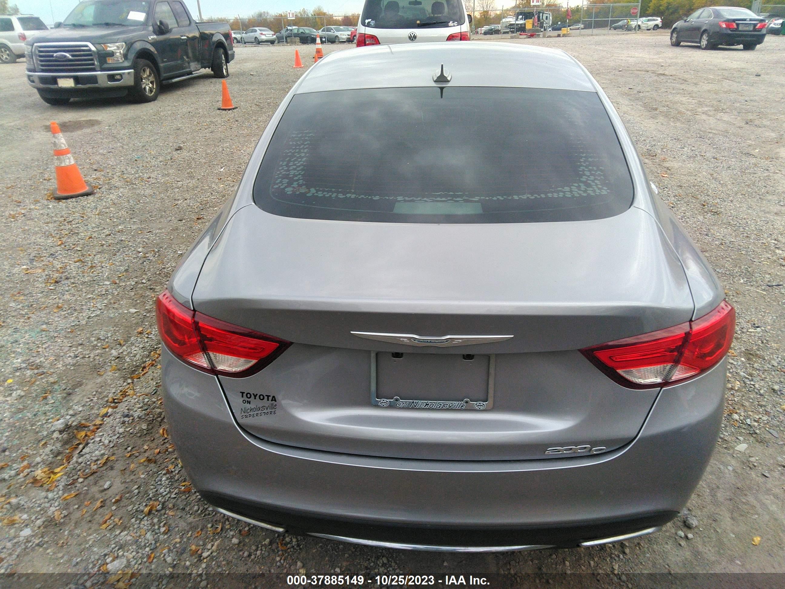 Photo 15 VIN: 1C3CCCCG7FN510232 - CHRYSLER 200 