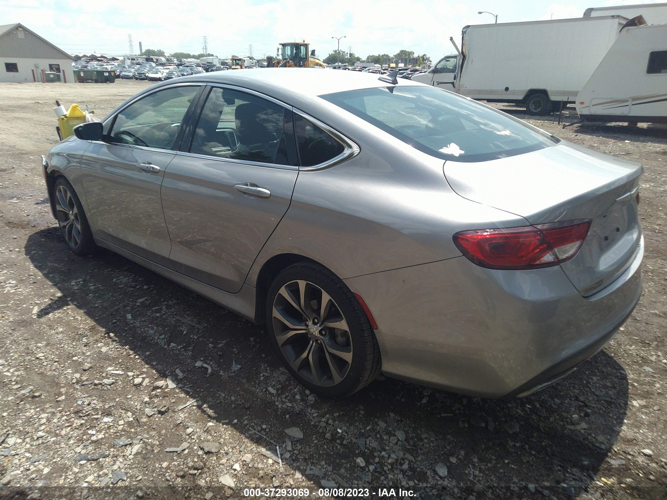 Photo 2 VIN: 1C3CCCCG7FN582015 - CHRYSLER 200 