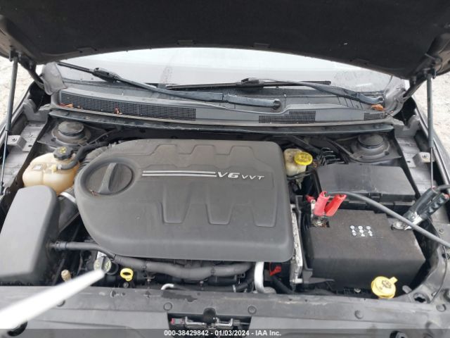 Photo 9 VIN: 1C3CCCDG1GN163142 - CHRYSLER 200 