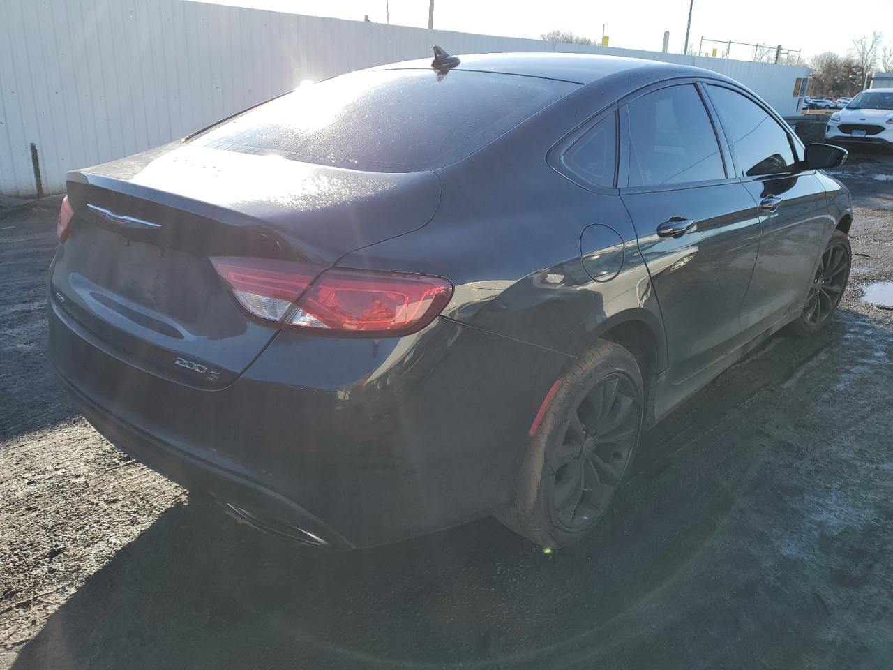 Photo 2 VIN: 1C3CCCDG2FN736449 - CHRYSLER 200 