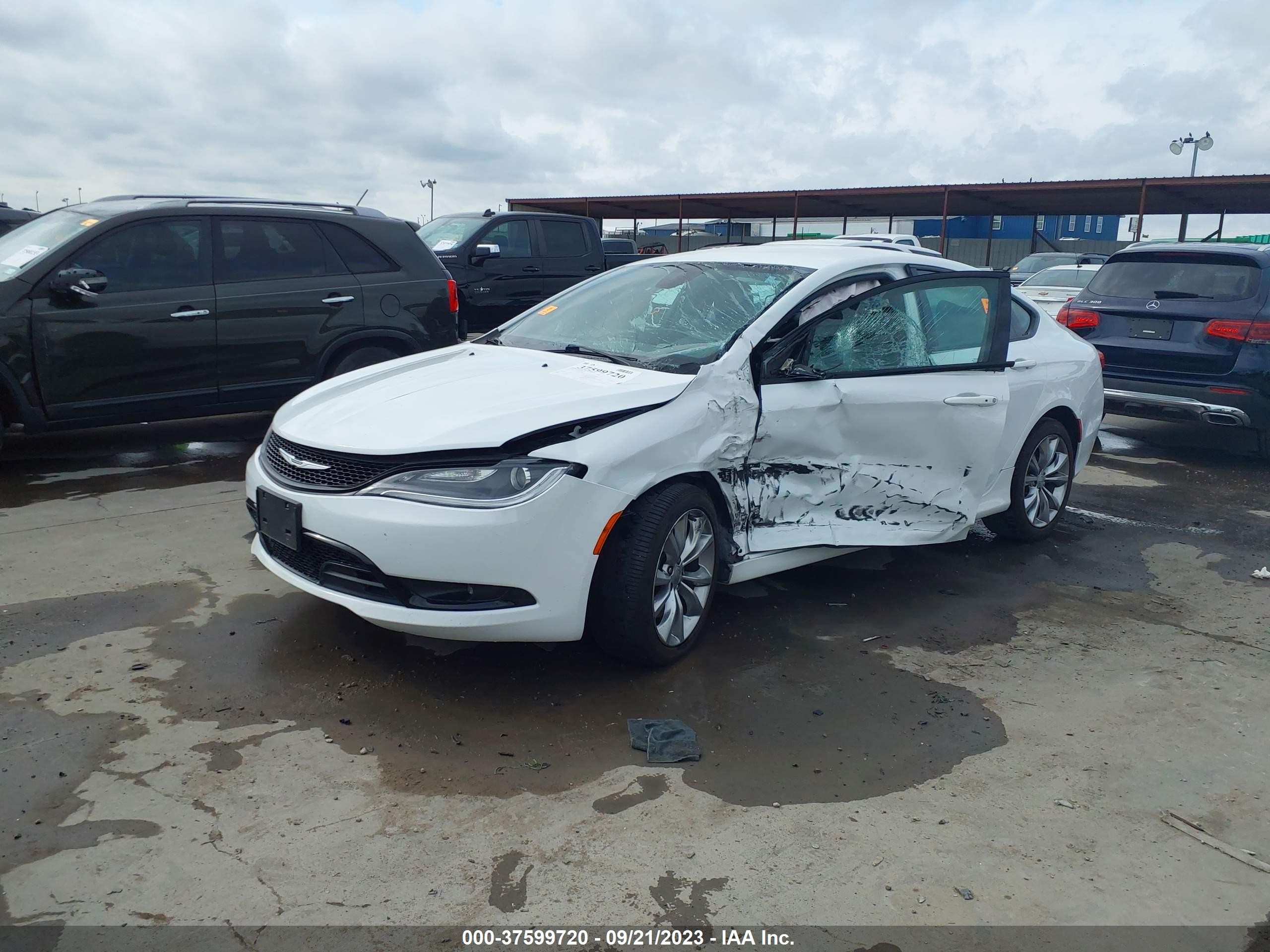 Photo 1 VIN: 1C3CCCDG4GN151583 - CHRYSLER 200 