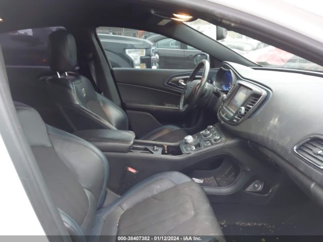 Photo 4 VIN: 1C3CCCDGXGN142788 - CHRYSLER 200 