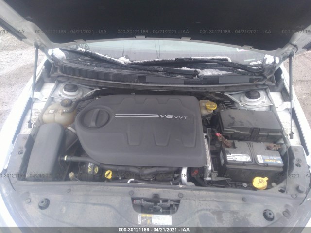 Photo 9 VIN: 1C3CCCEG3FN556864 - CHRYSLER 200 