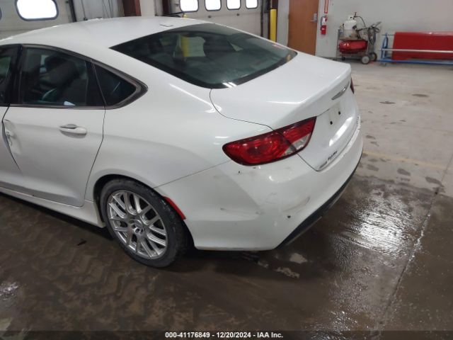 Photo 3 VIN: 1C3CCCEG4FN540110 - CHRYSLER 200 