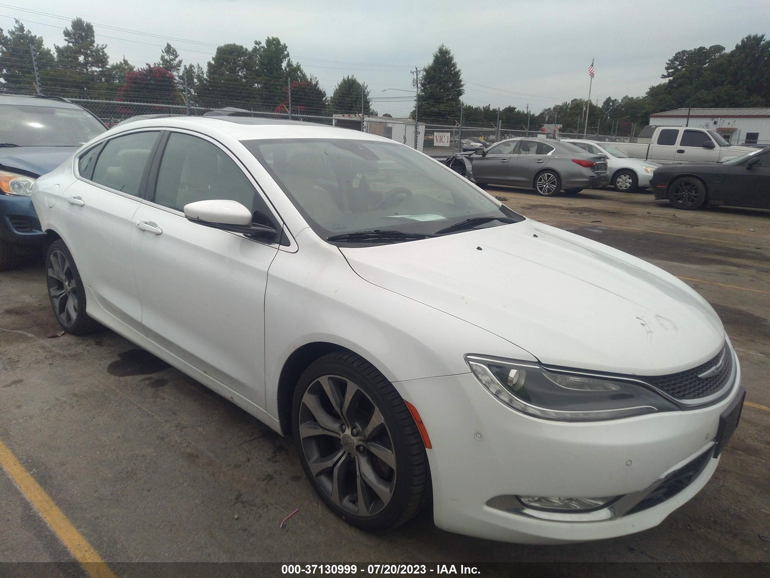 Photo 12 VIN: 1C3CCCEG8FN542751 - CHRYSLER 200 