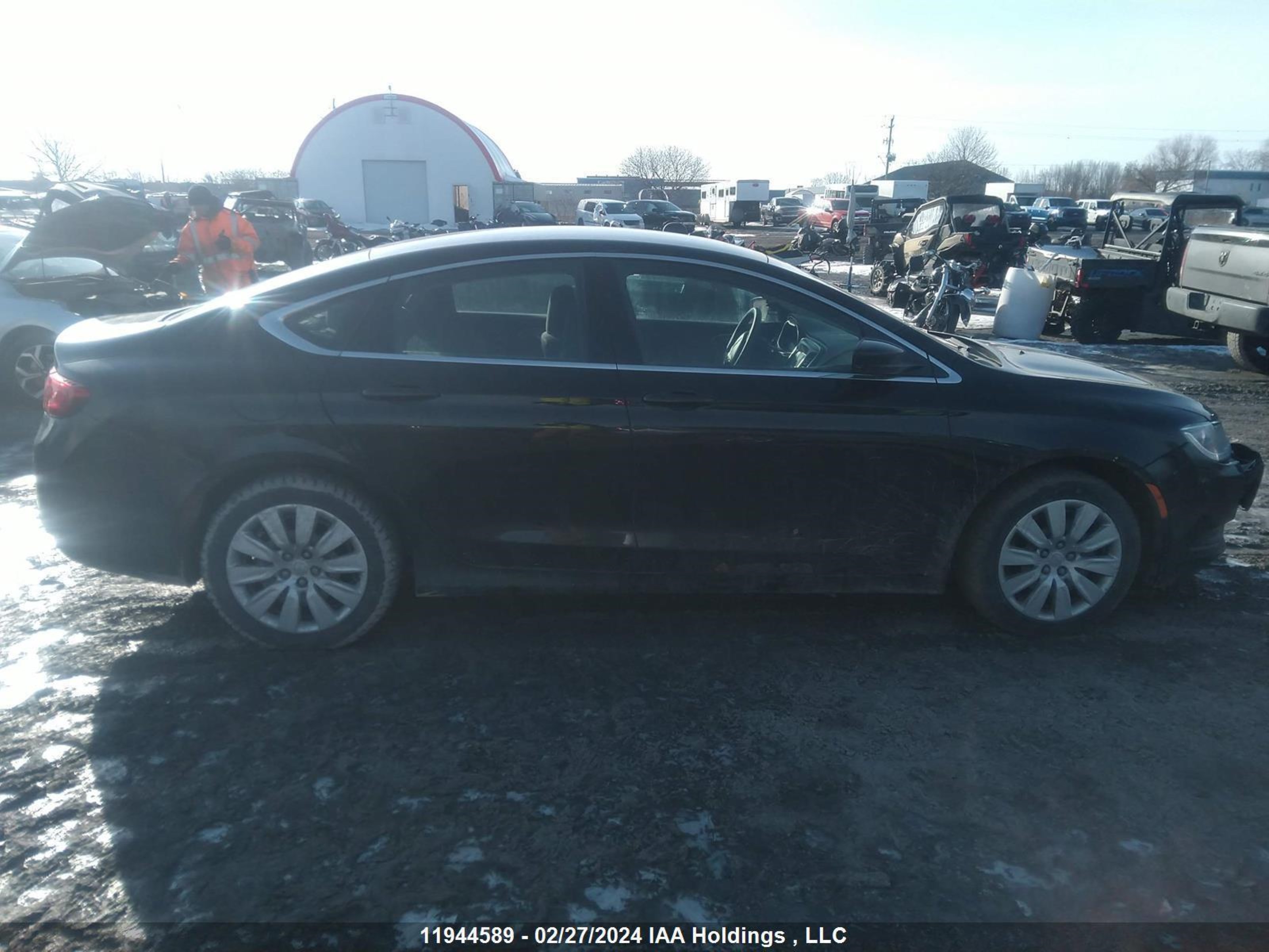 Photo 12 VIN: 1C3CCCFB2FN735156 - CHRYSLER 200 