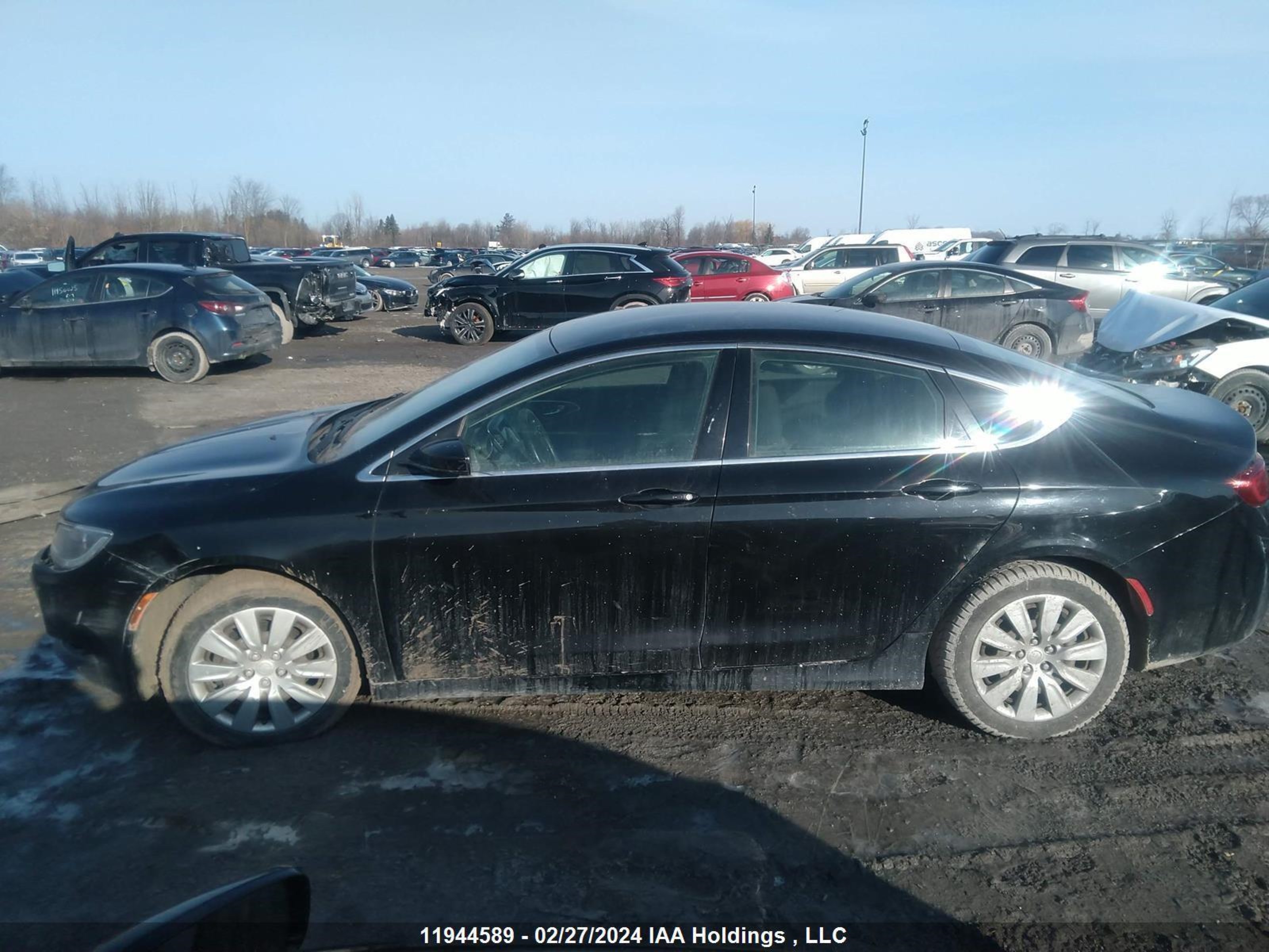 Photo 13 VIN: 1C3CCCFB2FN735156 - CHRYSLER 200 