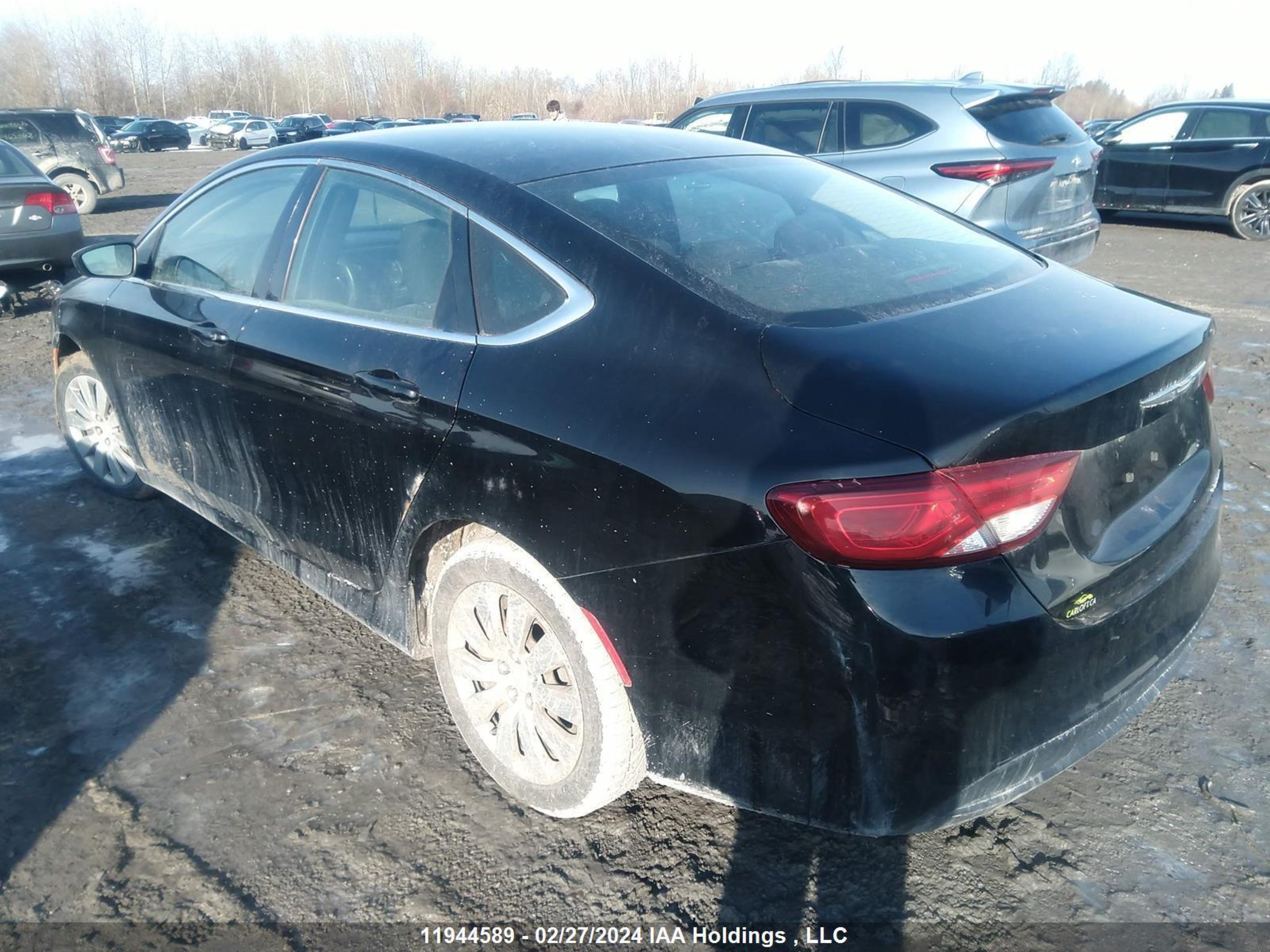 Photo 2 VIN: 1C3CCCFB2FN735156 - CHRYSLER 200 