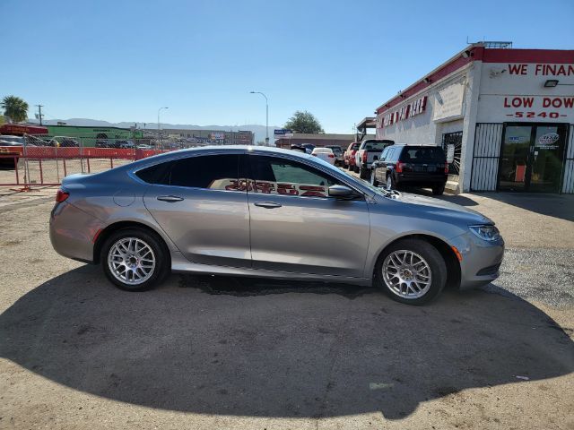 Photo 3 VIN: 1C3CCCFB6FN563973 - CHRYSLER 200 