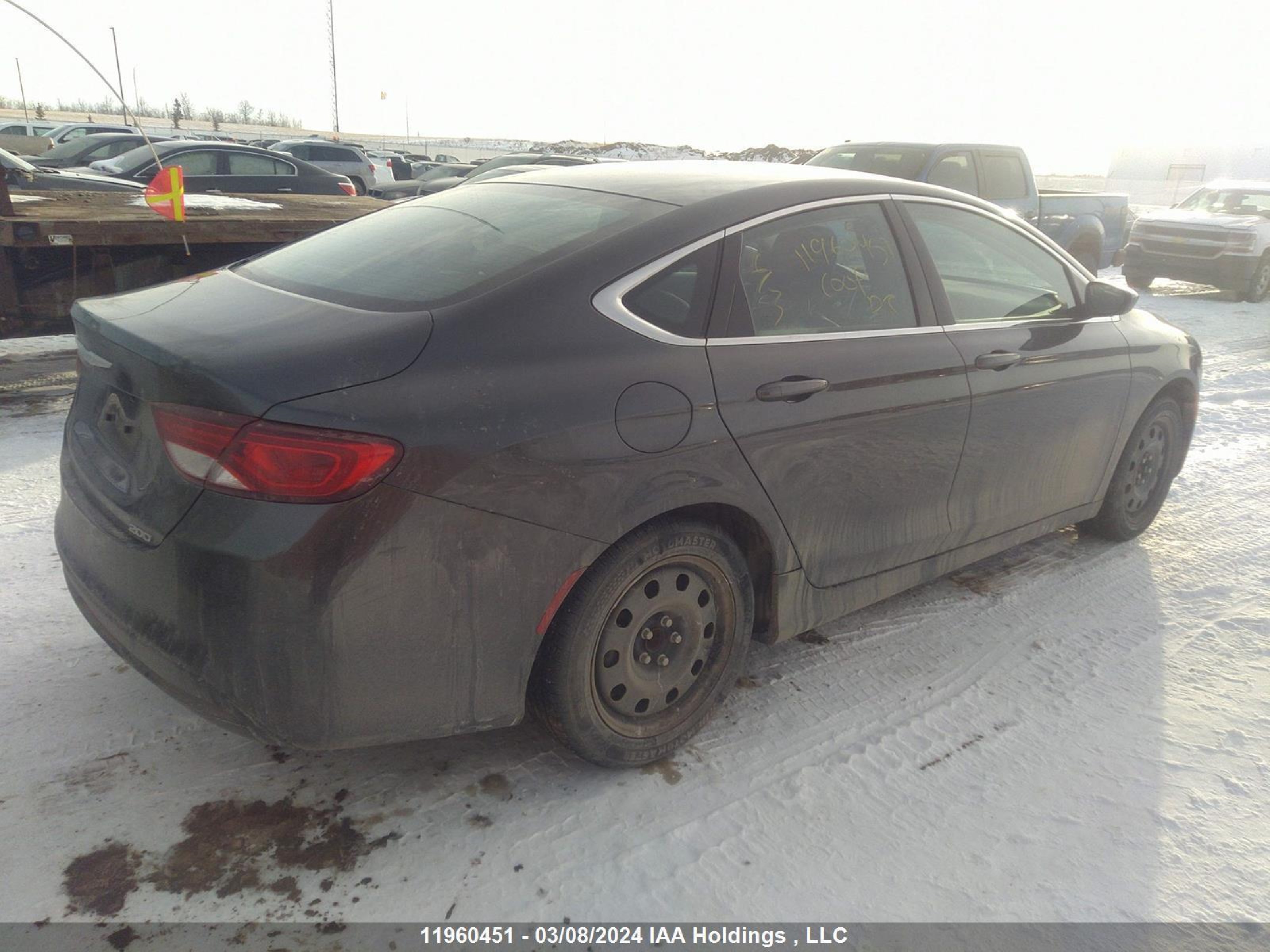 Photo 3 VIN: 1C3CCCFB7FN703822 - CHRYSLER 200 