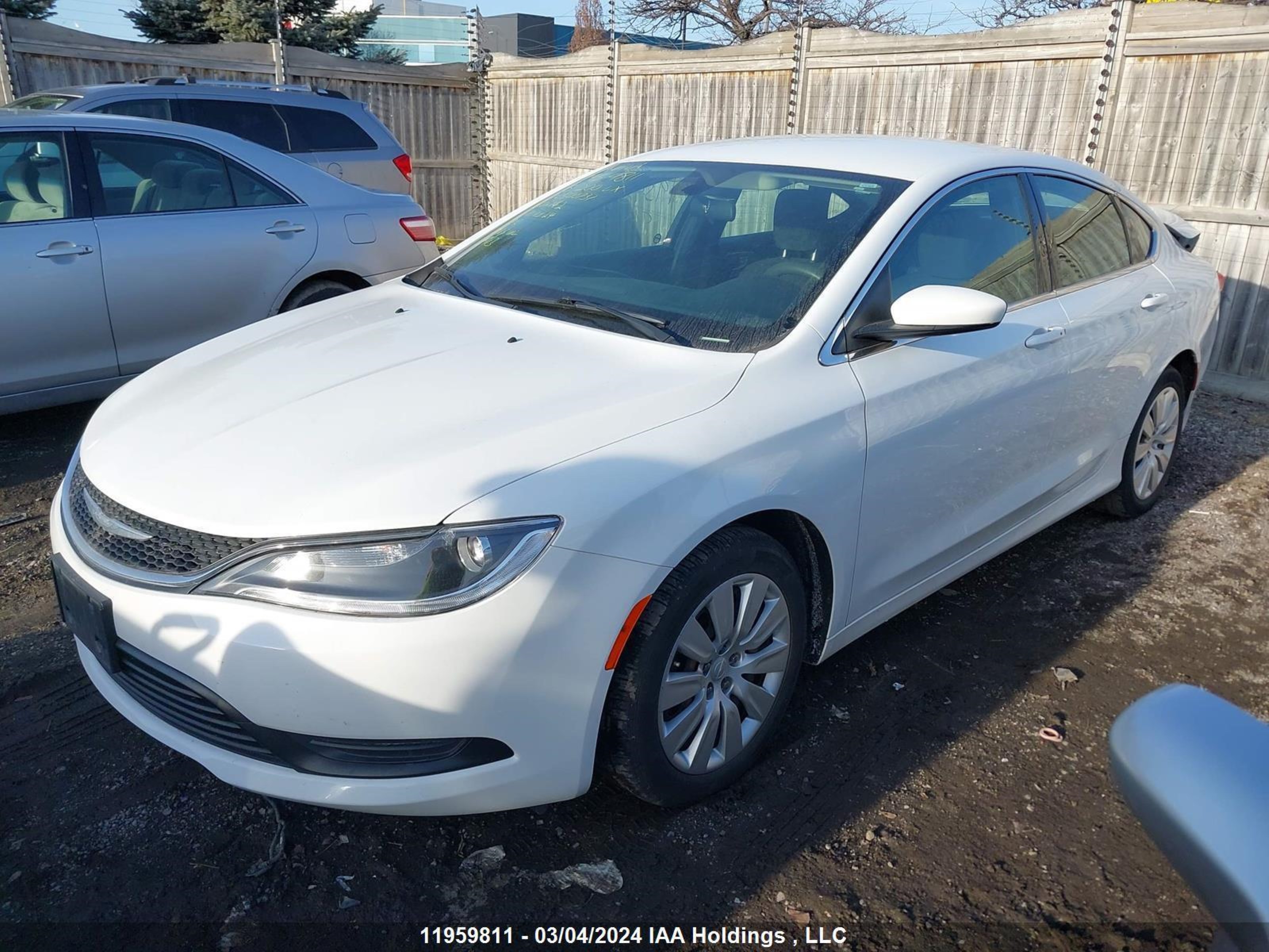 Photo 1 VIN: 1C3CCCFB9FN500737 - CHRYSLER 200 