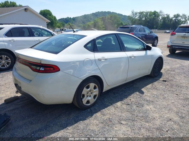 Photo 3 VIN: 1C3CDFAA3GD564745 - DODGE DART 