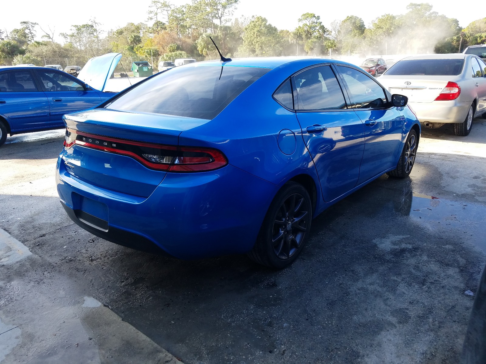 Photo 3 VIN: 1C3CDFAA4GD564382 - DODGE DART SE 