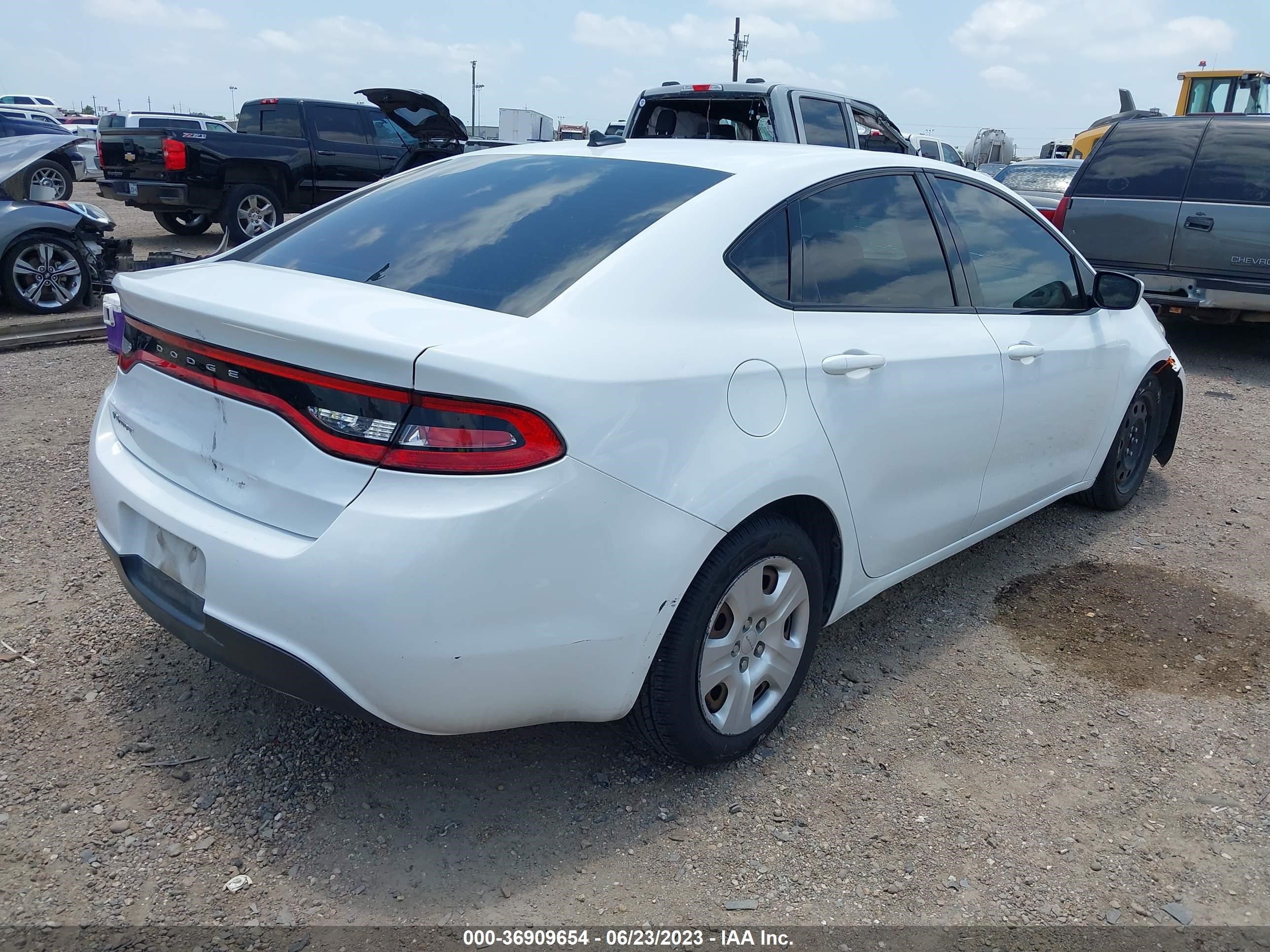 Photo 3 VIN: 1C3CDFAA9FD406022 - DODGE DART 