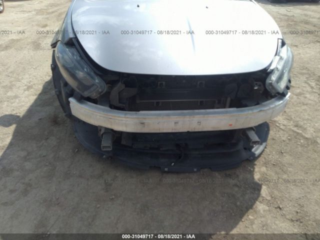 Photo 5 VIN: 1C3CDFAA9GD750662 - DODGE DART SE 