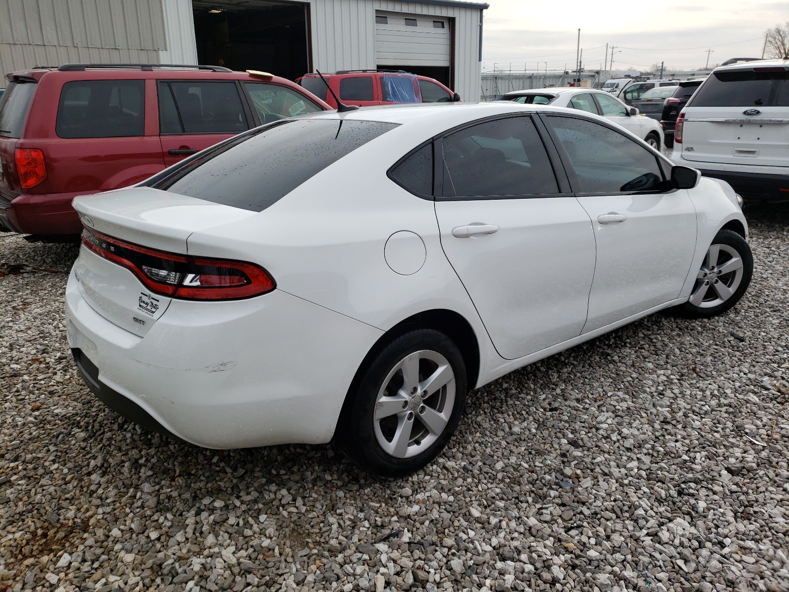 Photo 3 VIN: 1C3CDFBB3FD223660 - DODGE DART SXT 