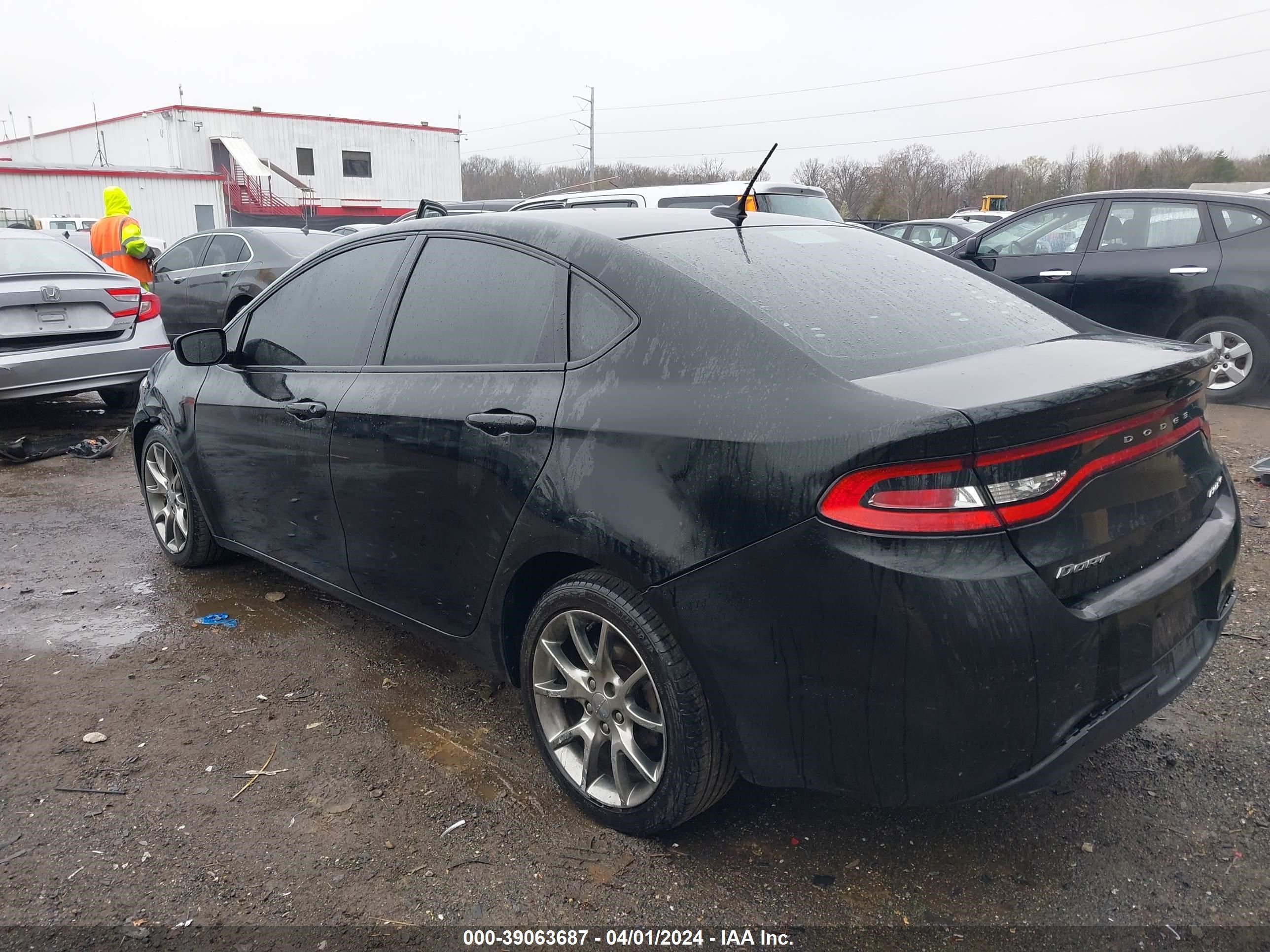 Photo 2 VIN: 1C3CDFBB5FD182366 - DODGE DART 