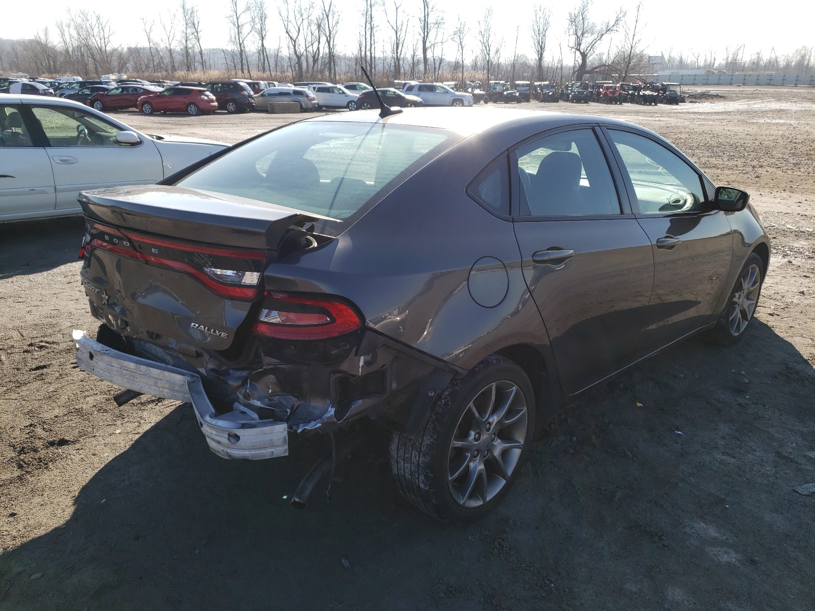 Photo 3 VIN: 1C3CDFBB7FD243460 - DODGE DART SXT 