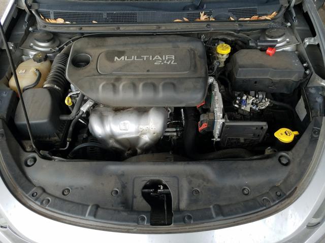 Photo 6 VIN: 1C3CDFBB8FD315380 - DODGE DART SXT 