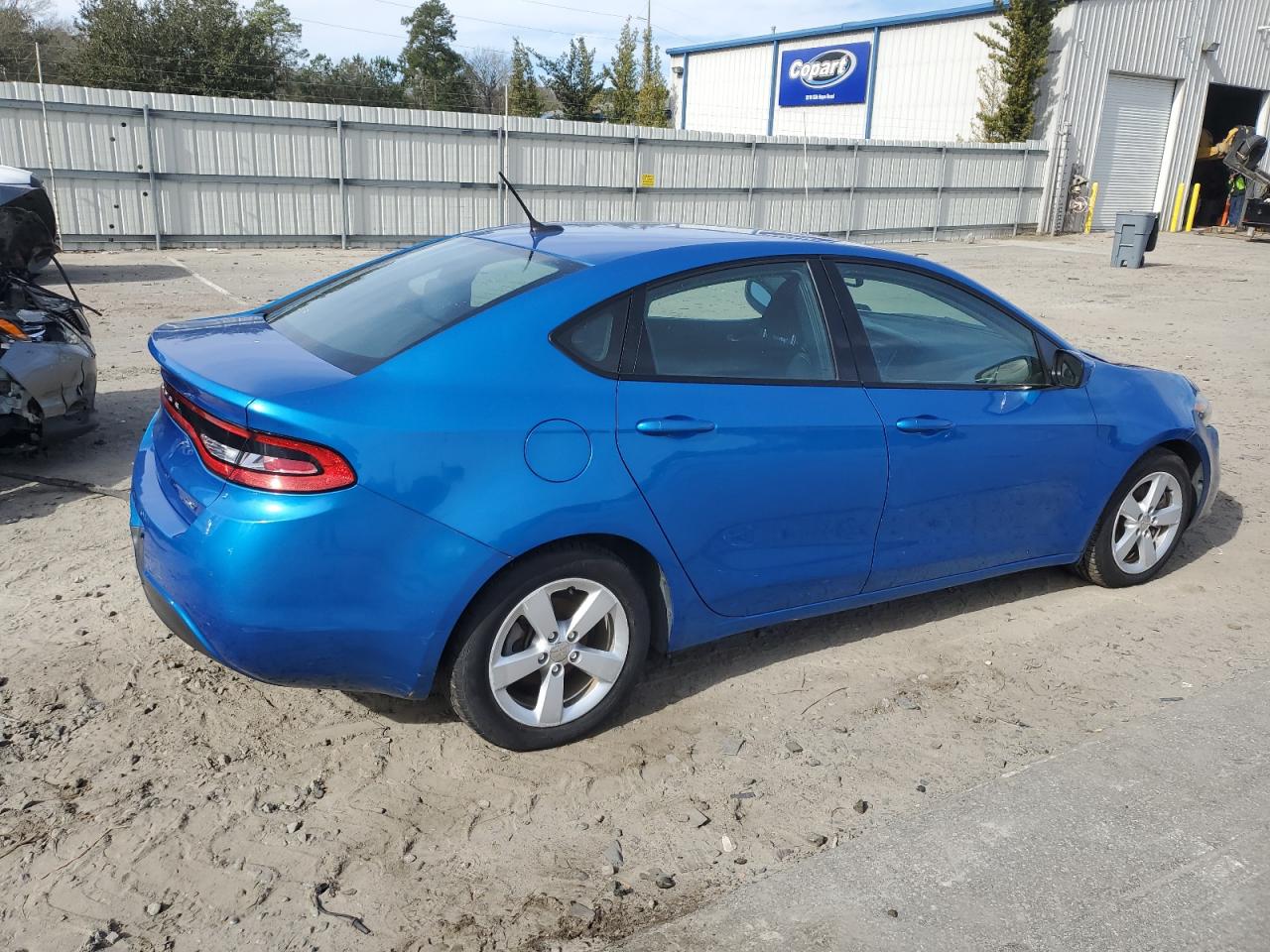 Photo 2 VIN: 1C3CDFBB8GD667523 - DODGE DART 