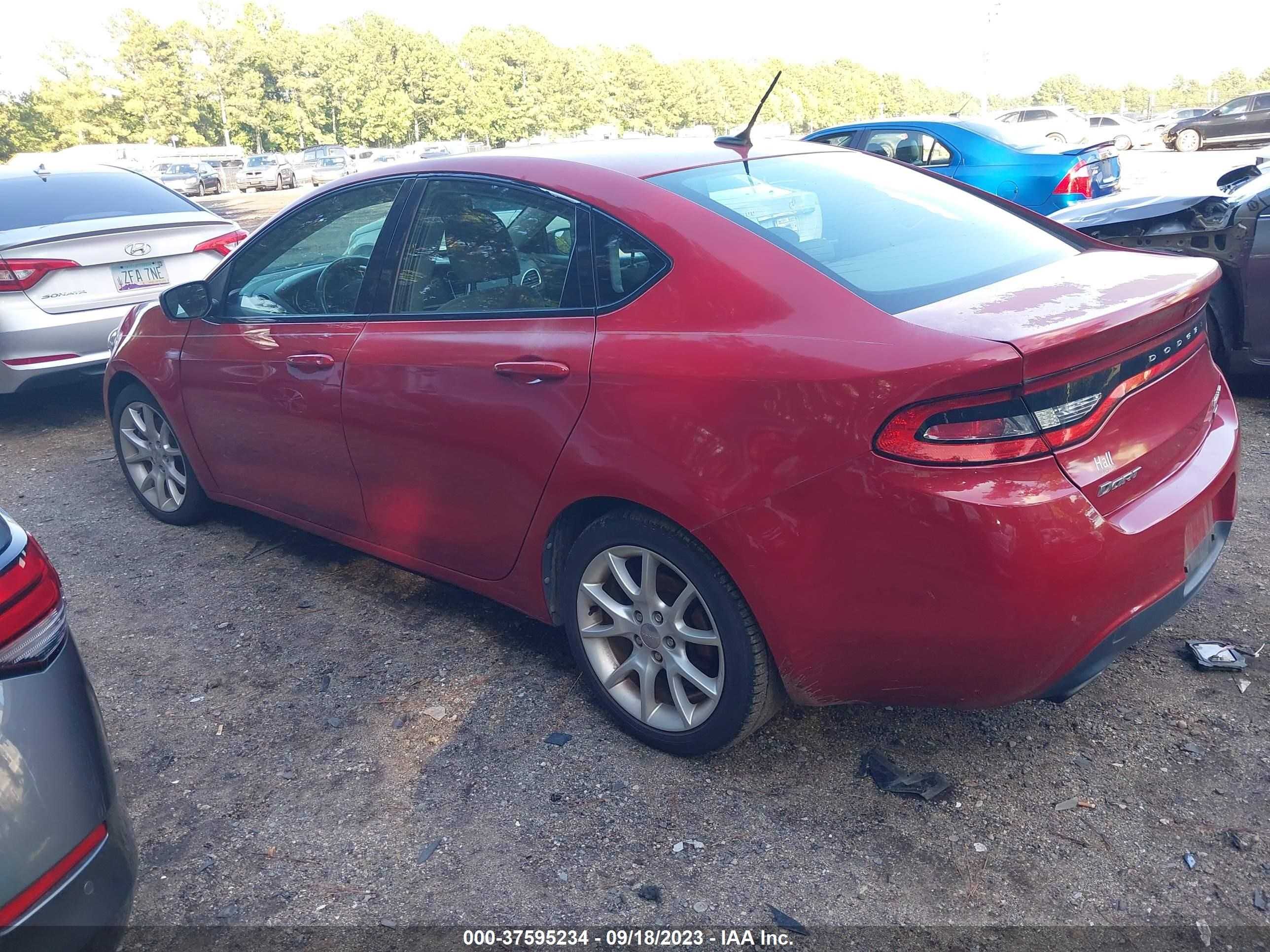 Photo 2 VIN: 1C3CDFBH6DD720087 - DODGE DART 