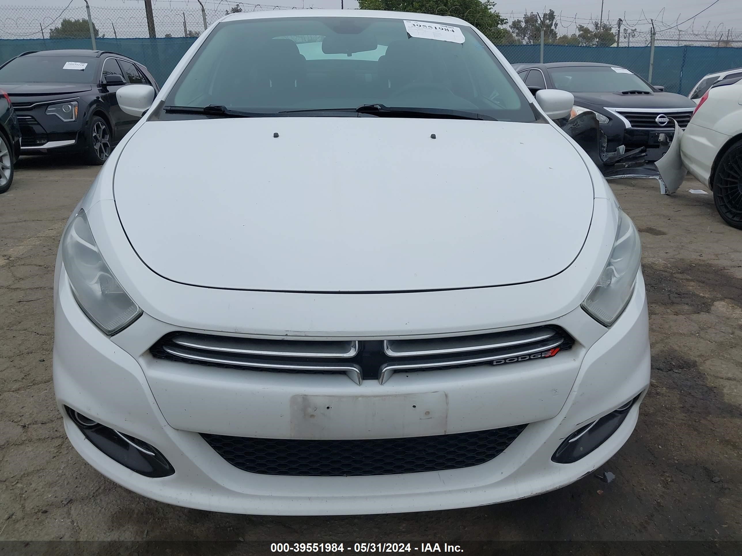 Photo 12 VIN: 1C3CDFFA8GD820967 - DODGE DART 