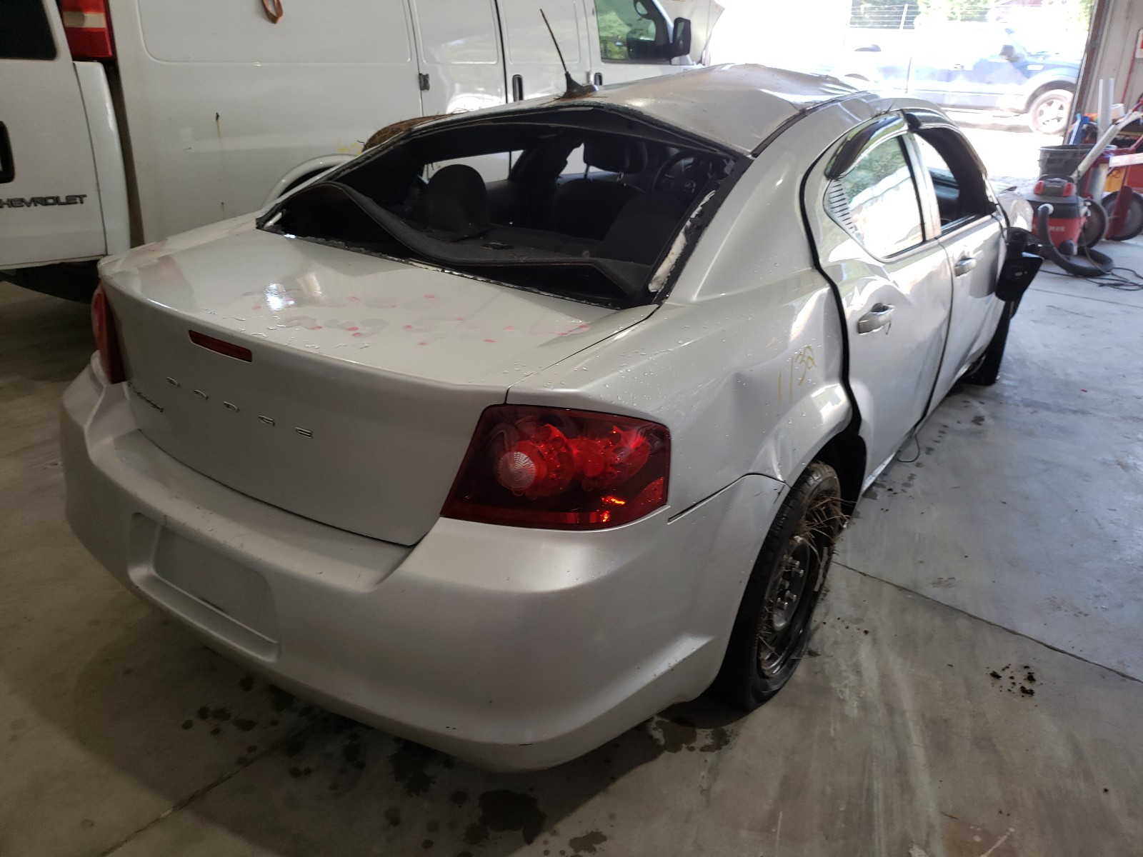 Photo 3 VIN: 1C3CDZAB0CN265616 - DODGE AVENGER SE 