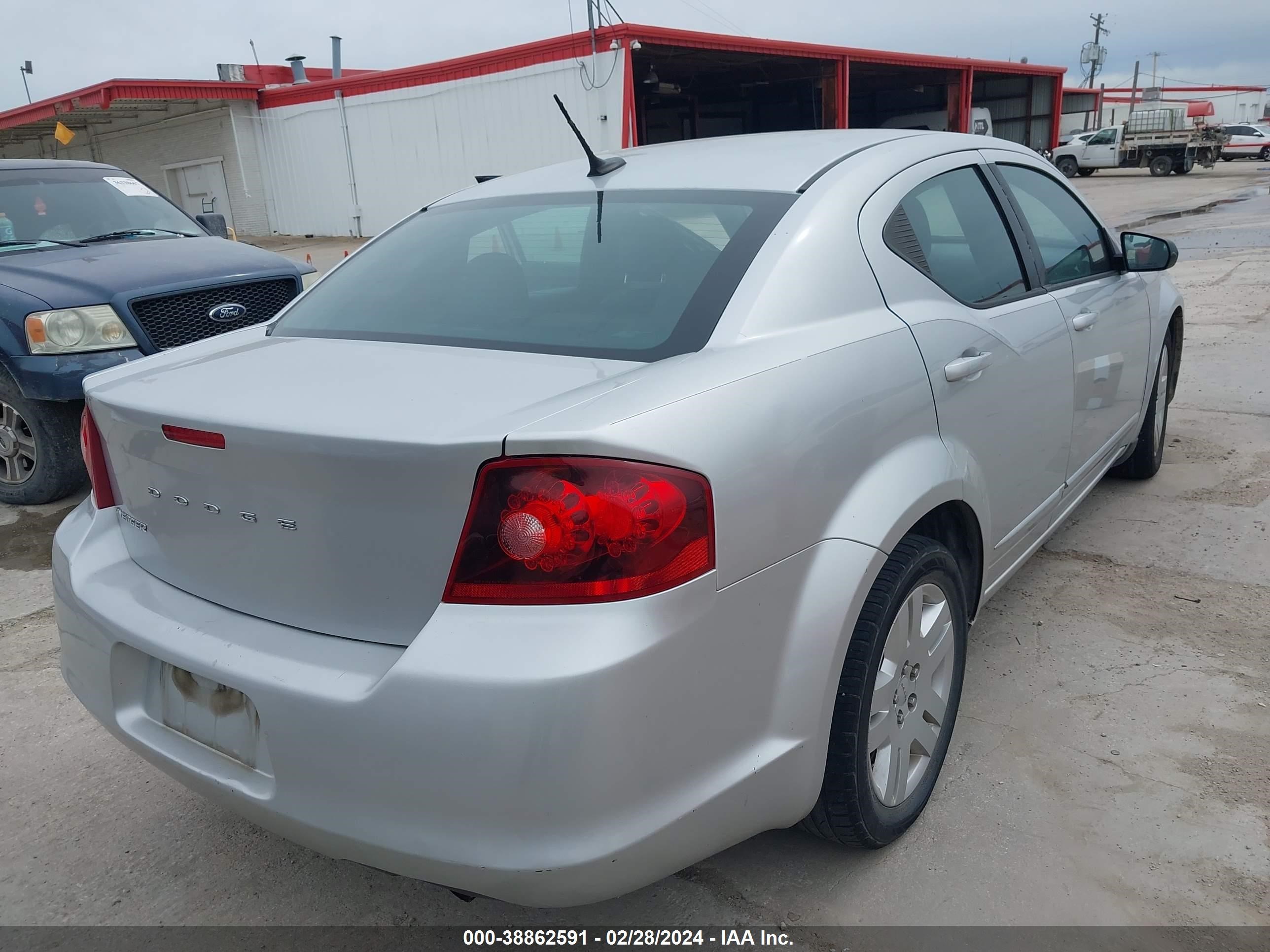 Photo 3 VIN: 1C3CDZAB0CN323126 - DODGE AVENGER 