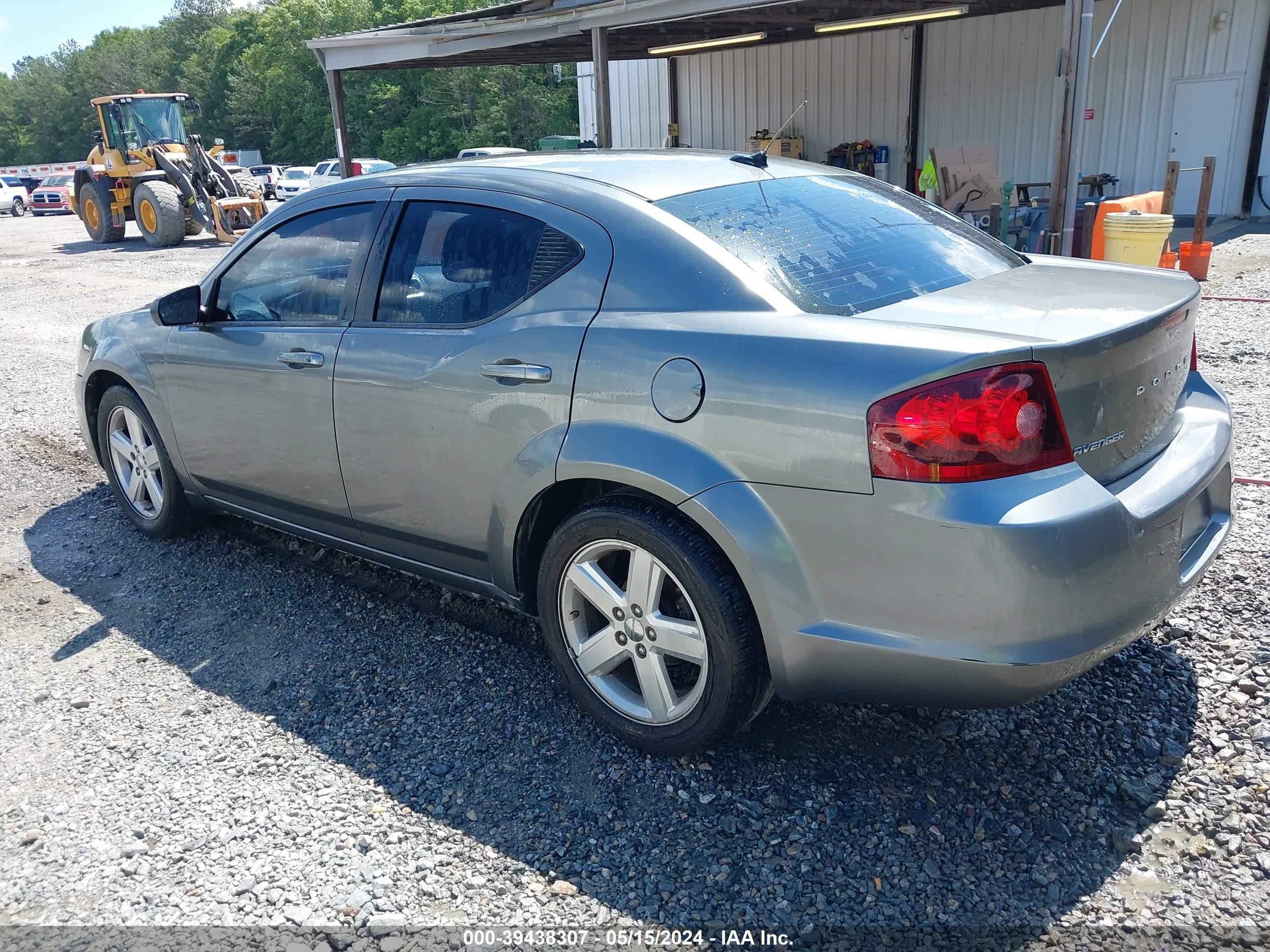 Photo 2 VIN: 1C3CDZAB3DN681175 - DODGE AVENGER 