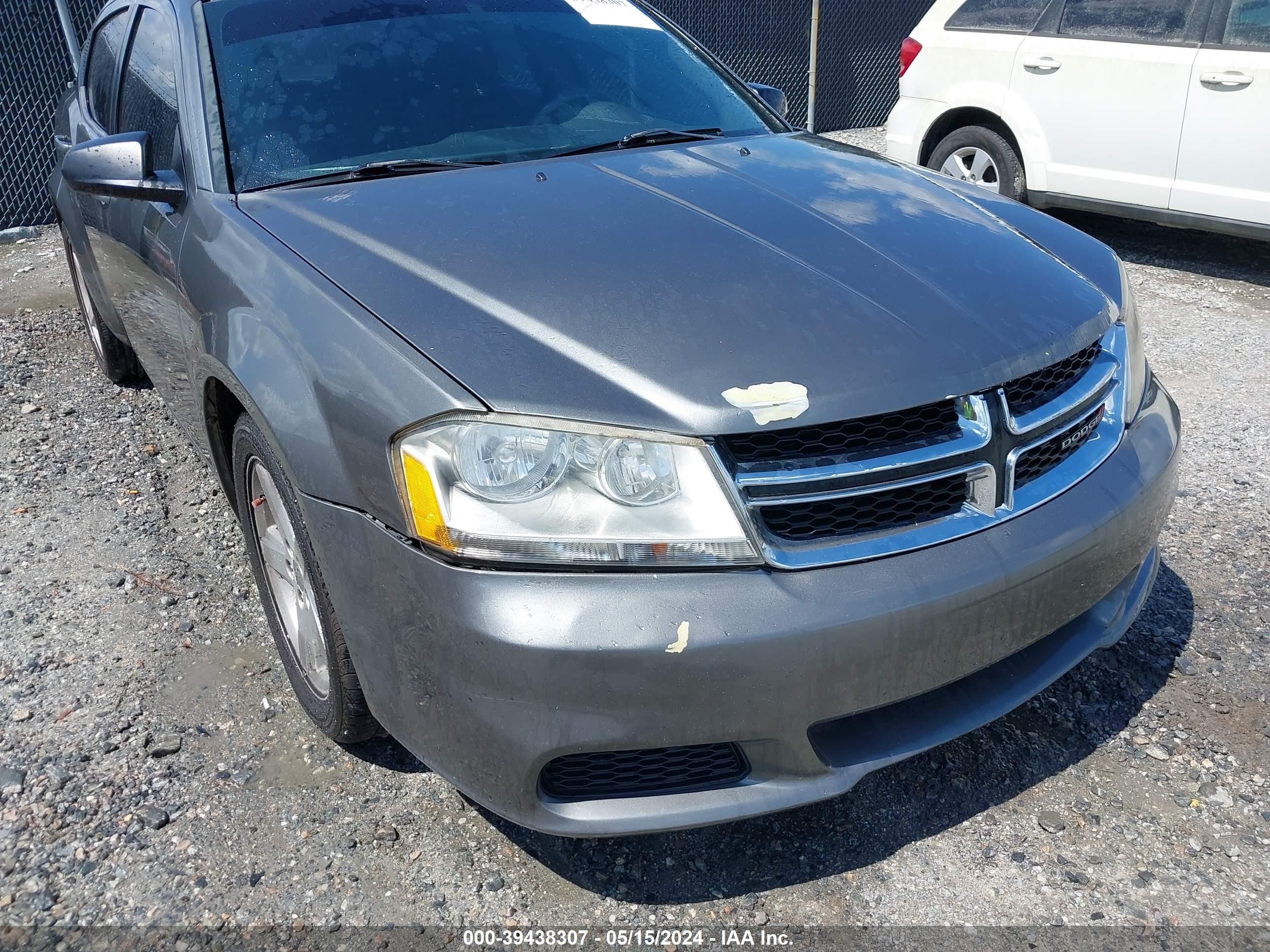 Photo 5 VIN: 1C3CDZAB3DN681175 - DODGE AVENGER 